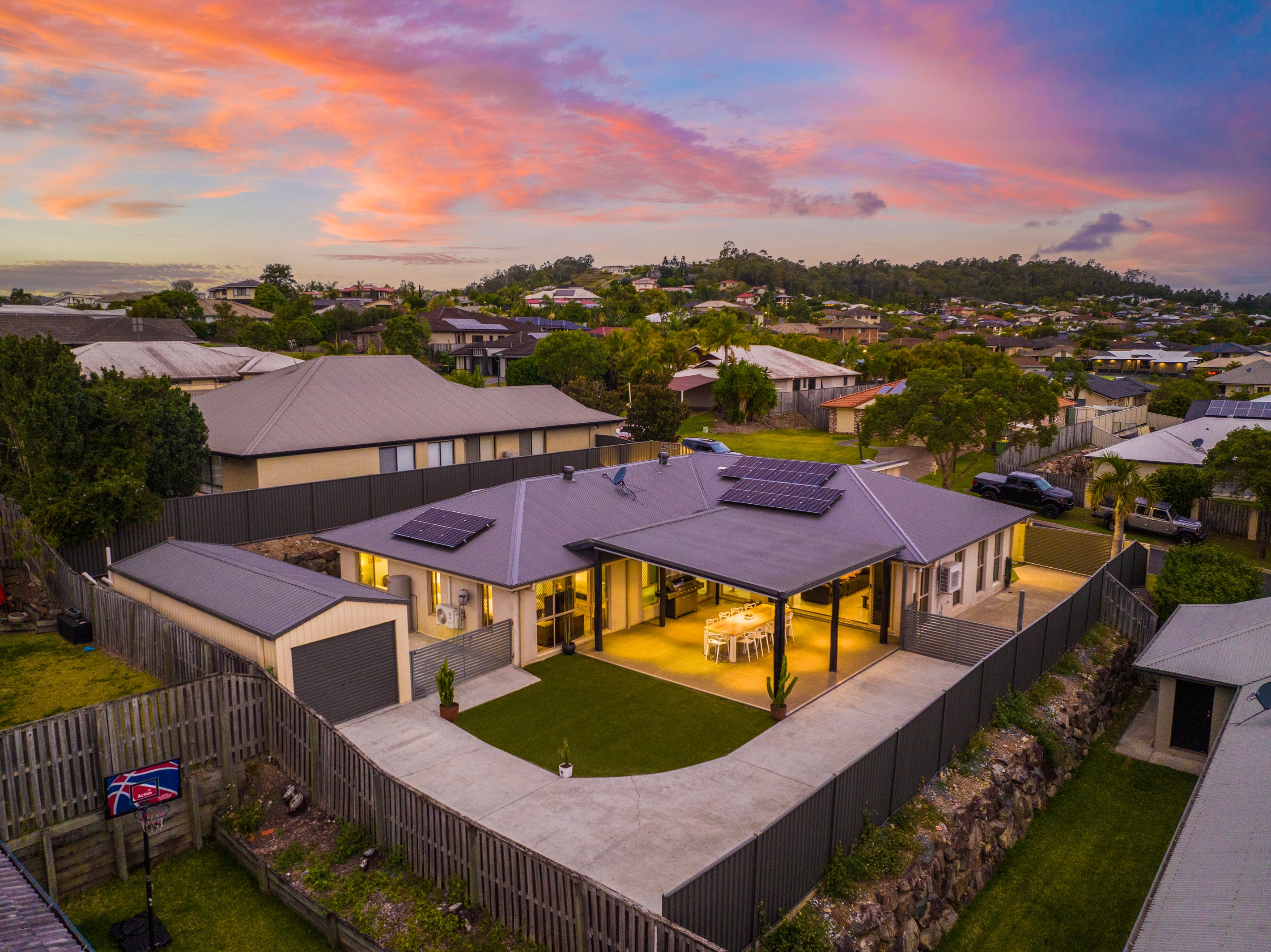 27 Ainslie Street, Pacific Pines, QLD 4211