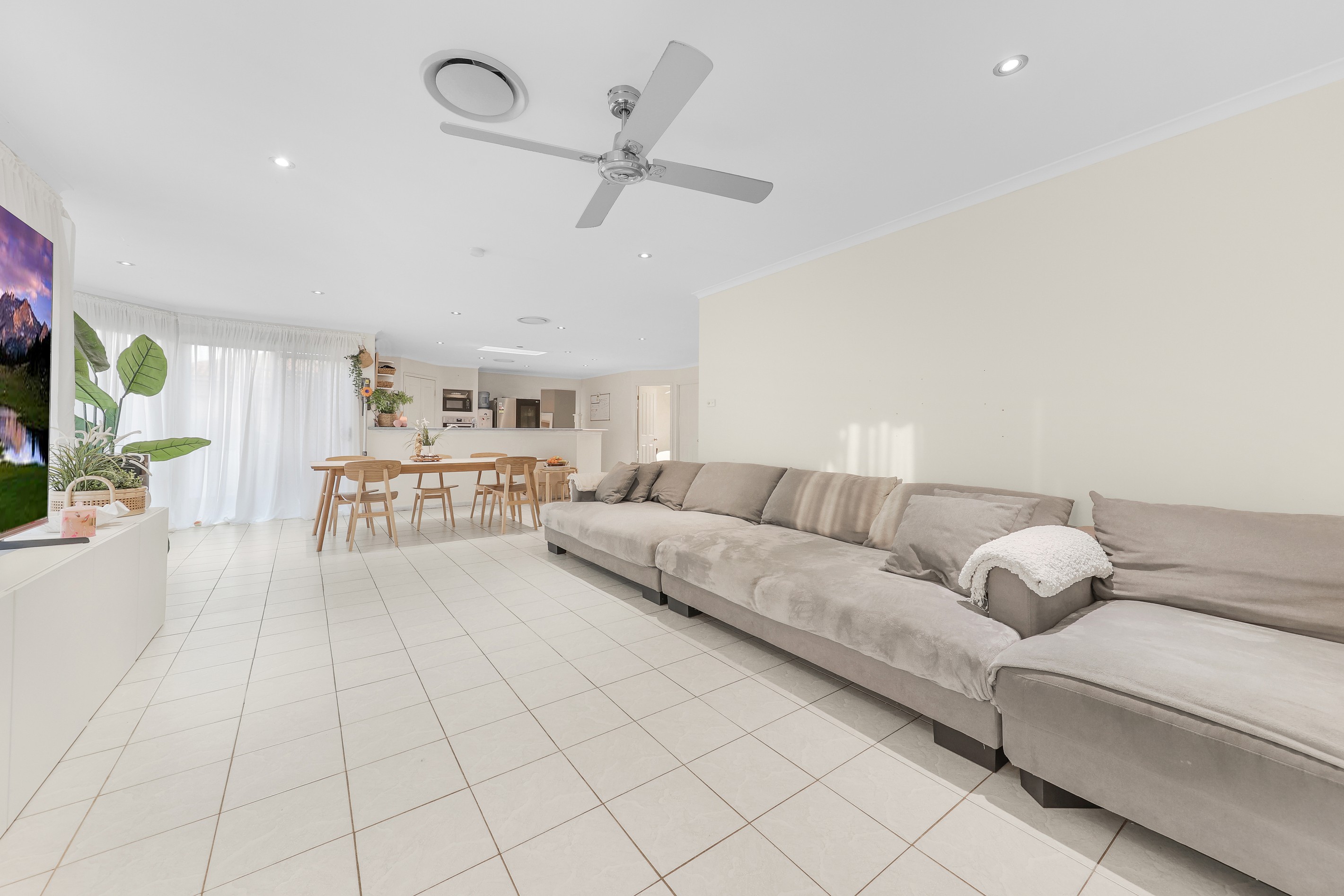 105 Canberra Street, Oxley Park, NSW 2760