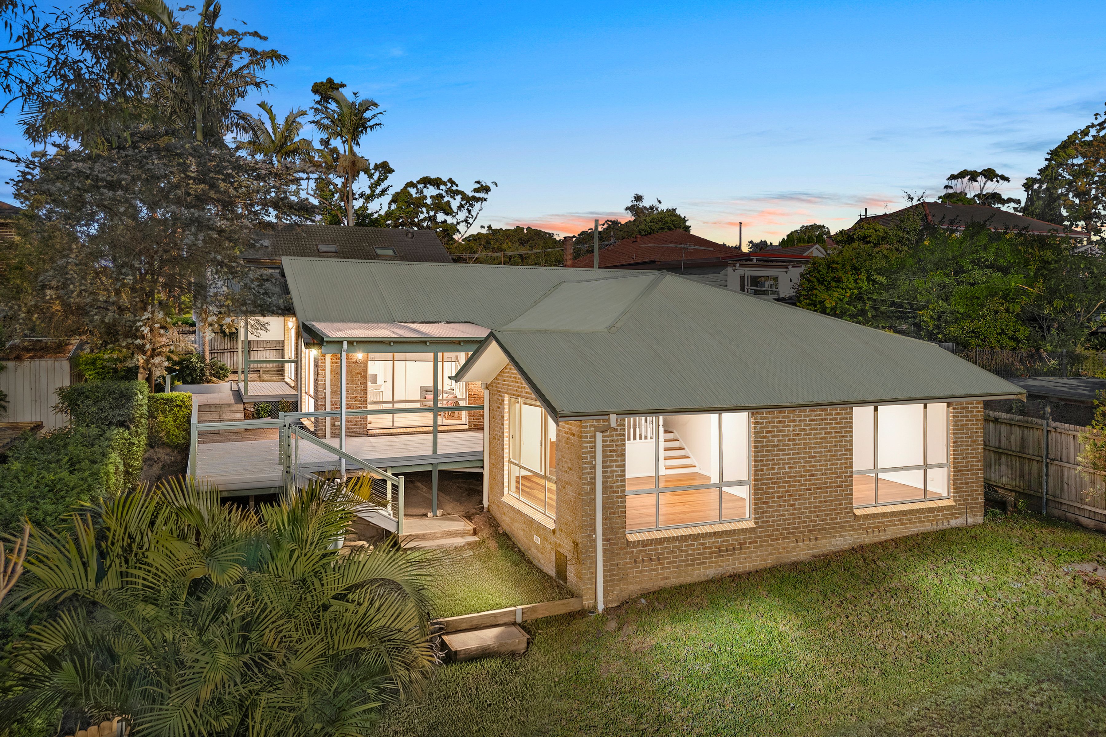 2/129B Pretoria Parade, Hornsby, NSW 2077
