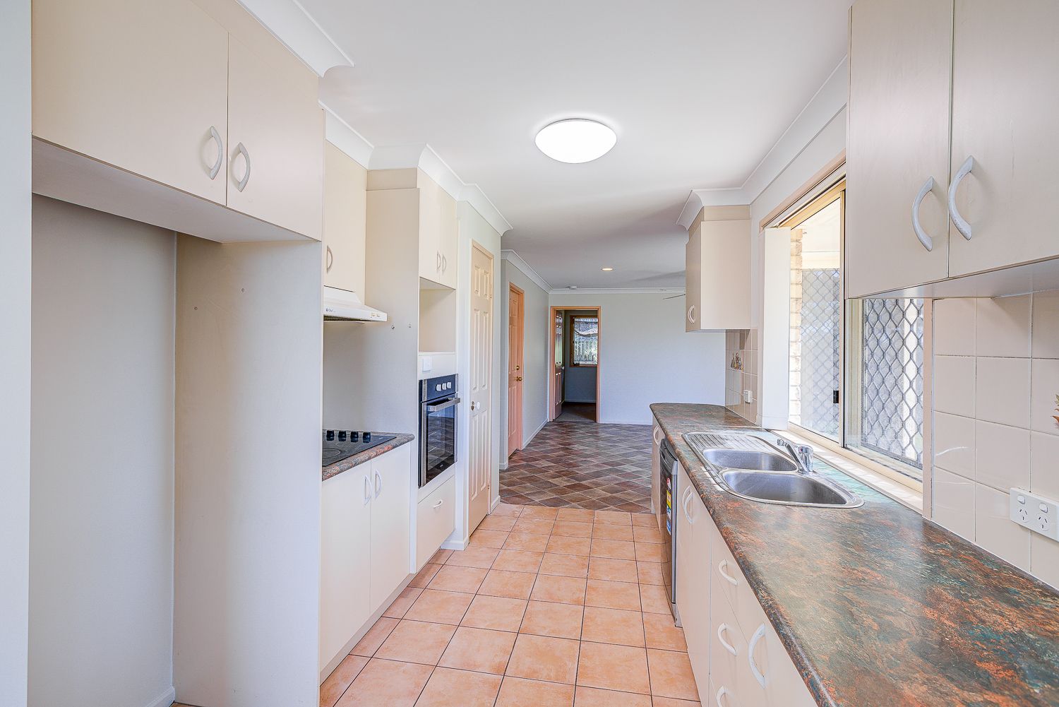 246 Edwards Street, Raceview, QLD 4305