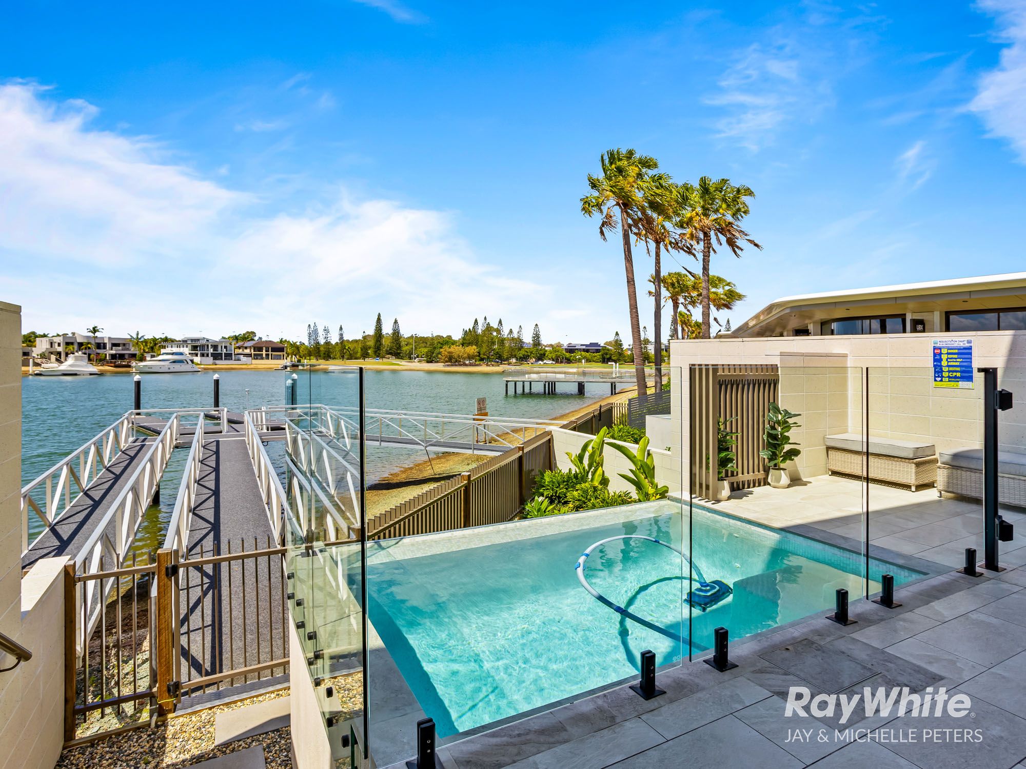 2/191 Quay Circuit, Newport, QLD 4020