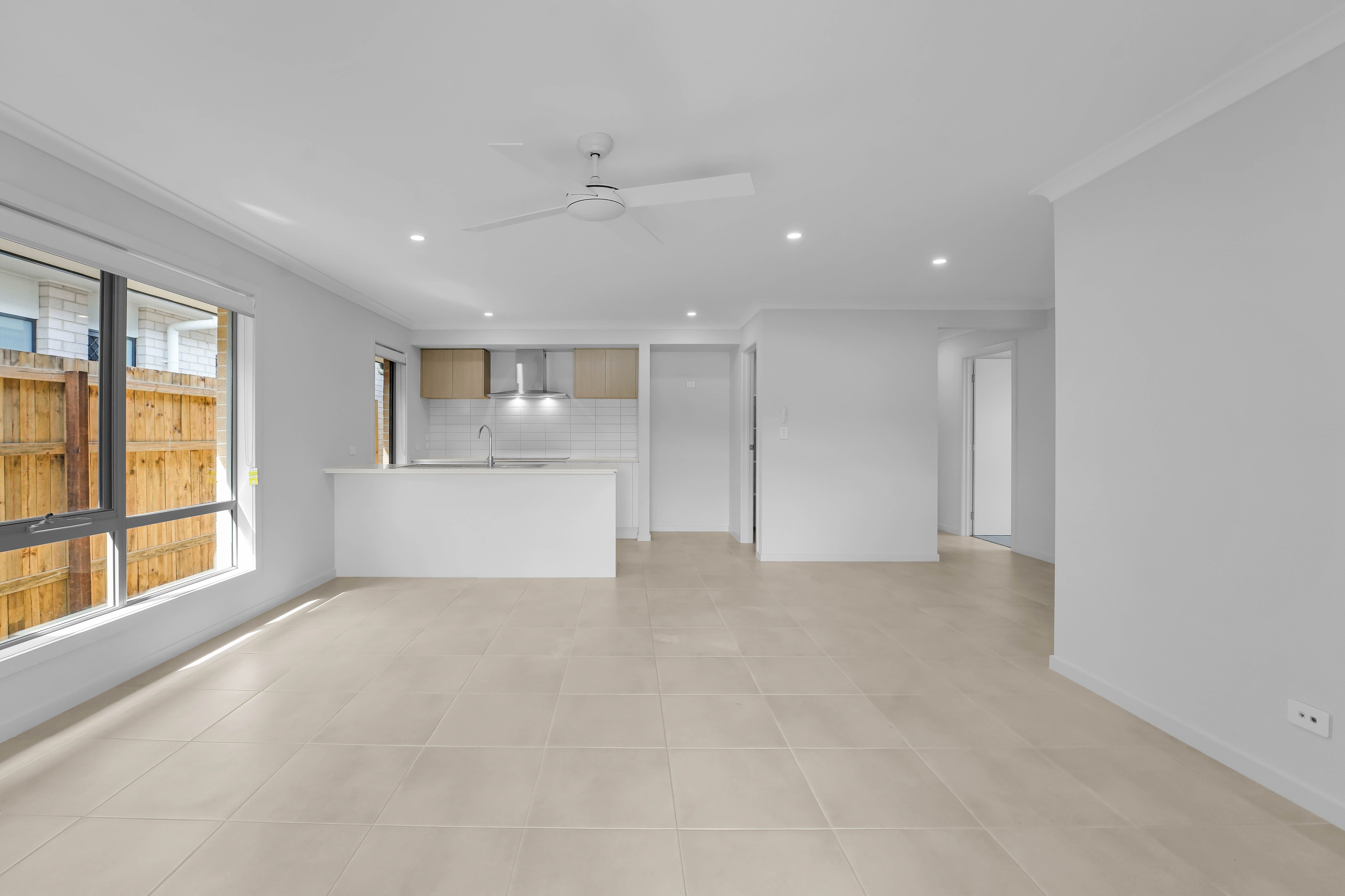 17 Matterhorn Way, White Rock, QLD 4306