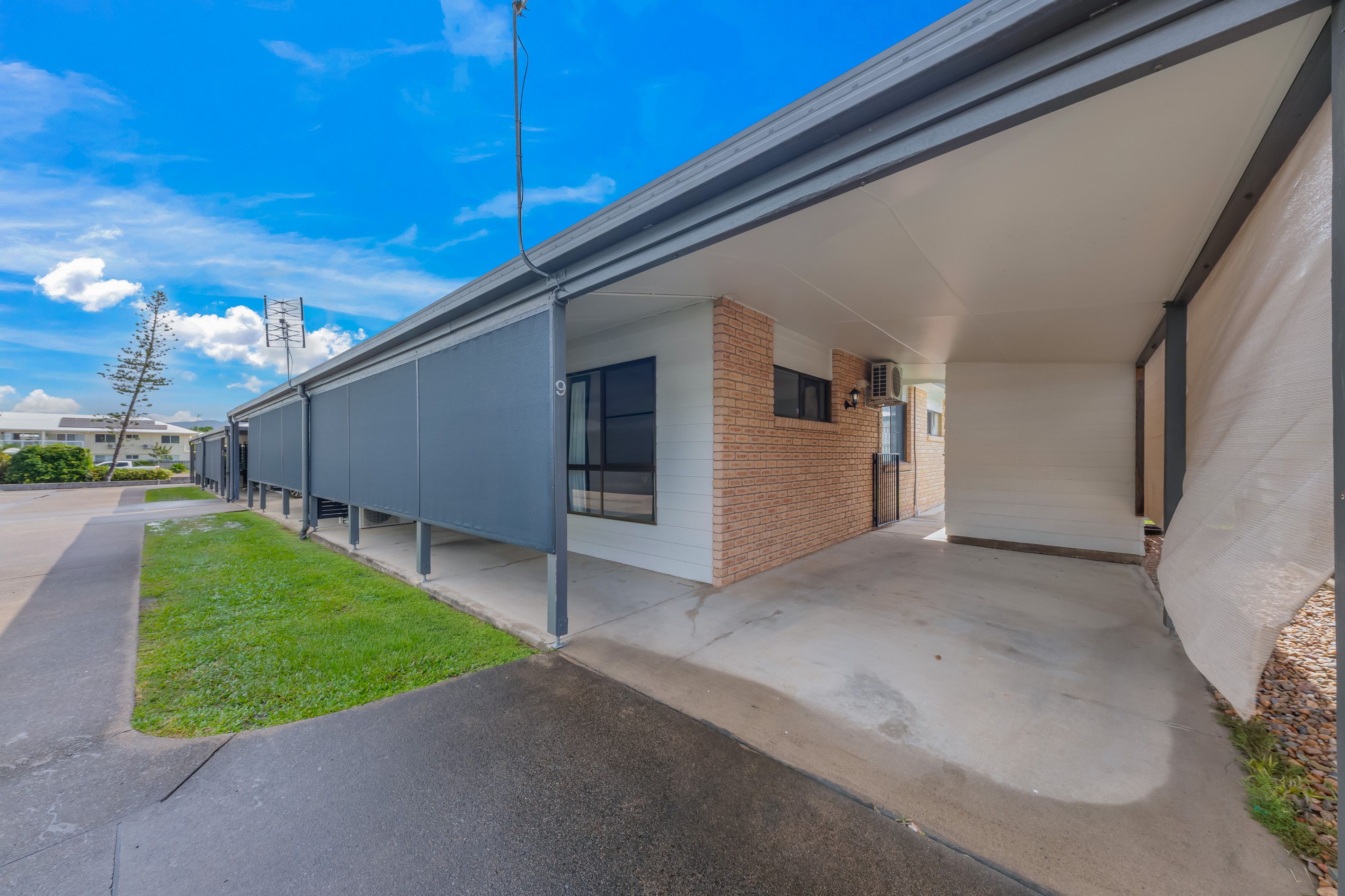 9/12 Pandanus Drive, Cannonvale, QLD 4802