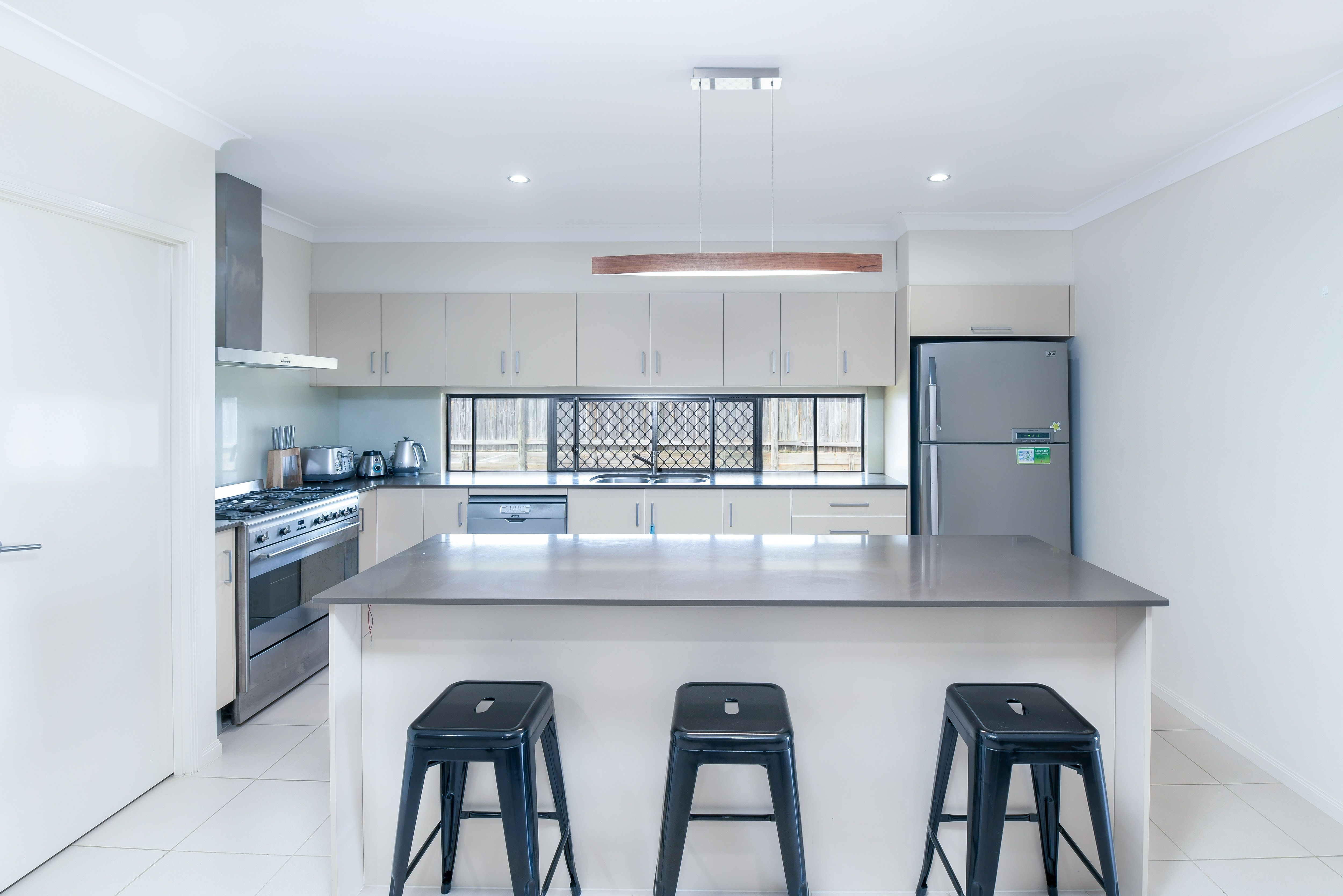 59 Springbrook Avenue, Redlynch, QLD 4870