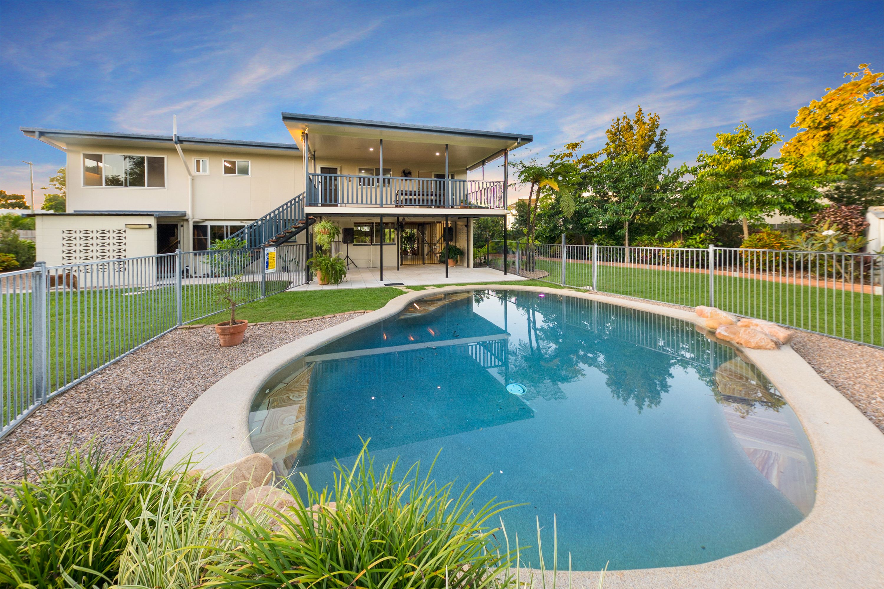8 Badelona Street, Cranbrook QLD 4814