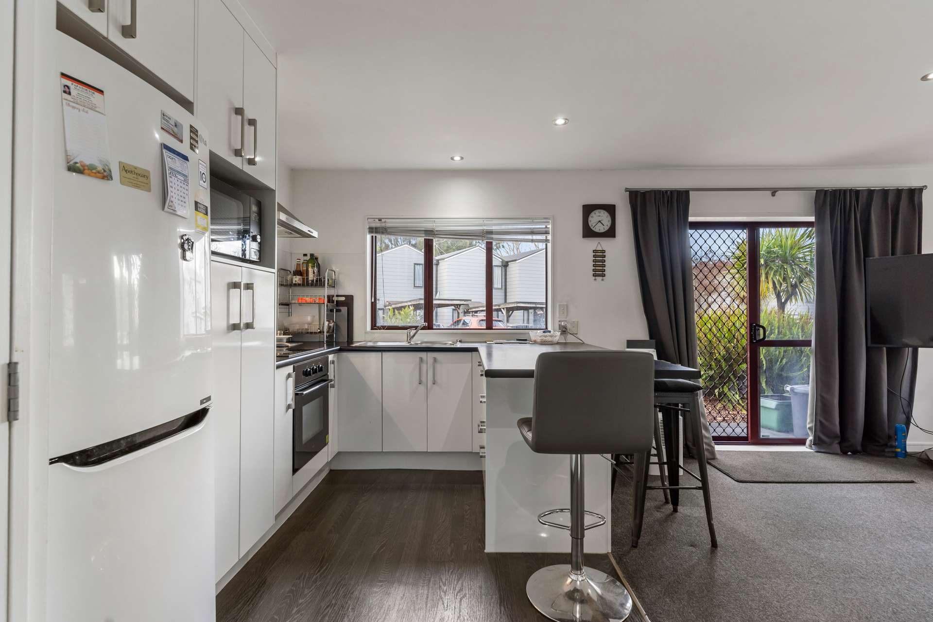 60 Malaspina Place photo 5