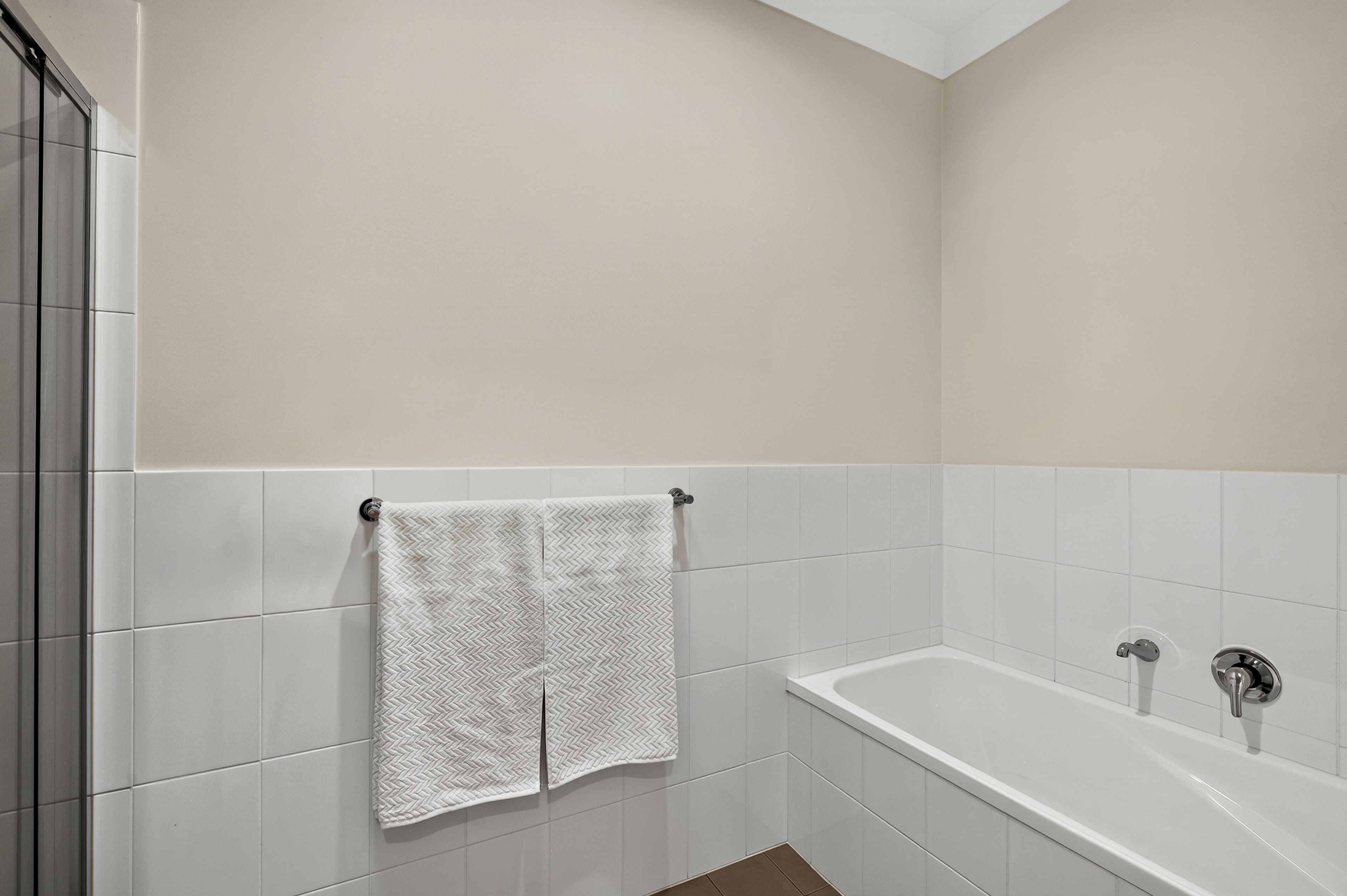 50A Sutton Avenue — photo 17 of 26