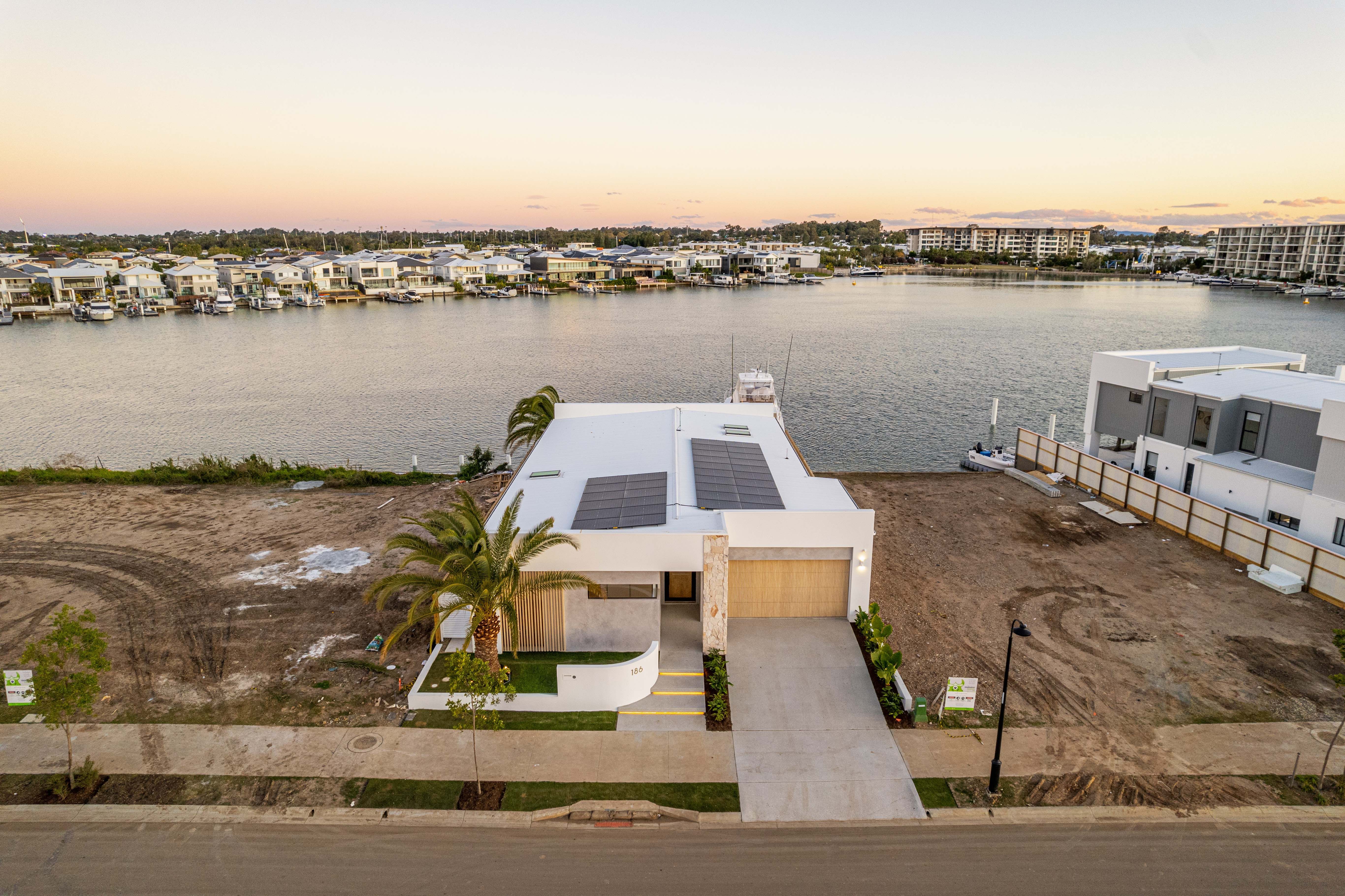 186 Coolum Parade, Newport, QLD 4020