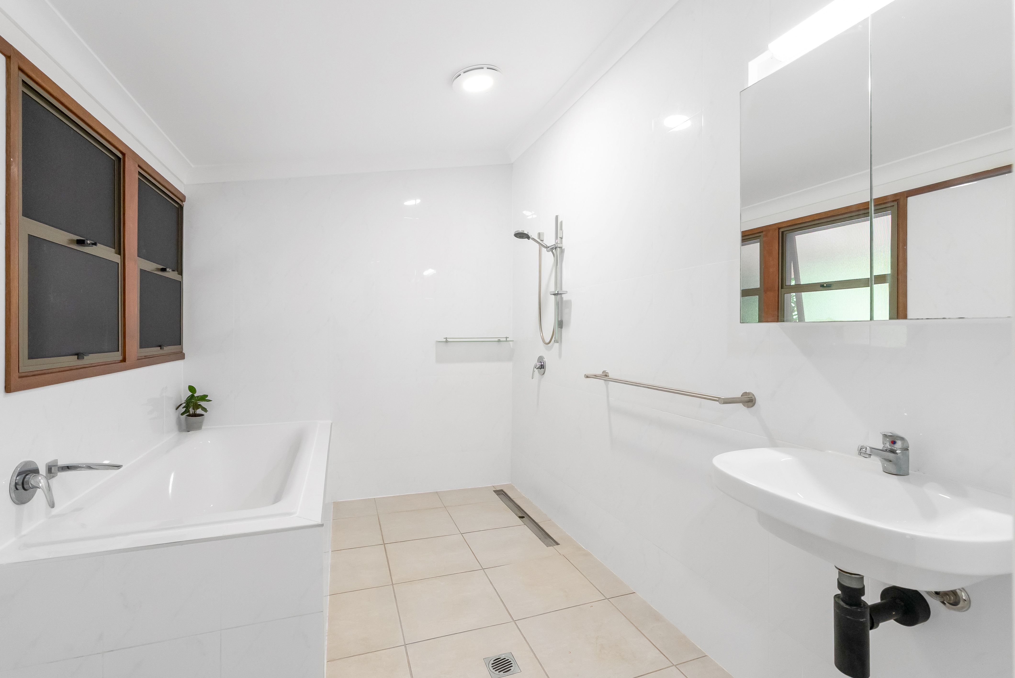 1304R Pine Creek-Yarrabah Road — photo 14 of 30