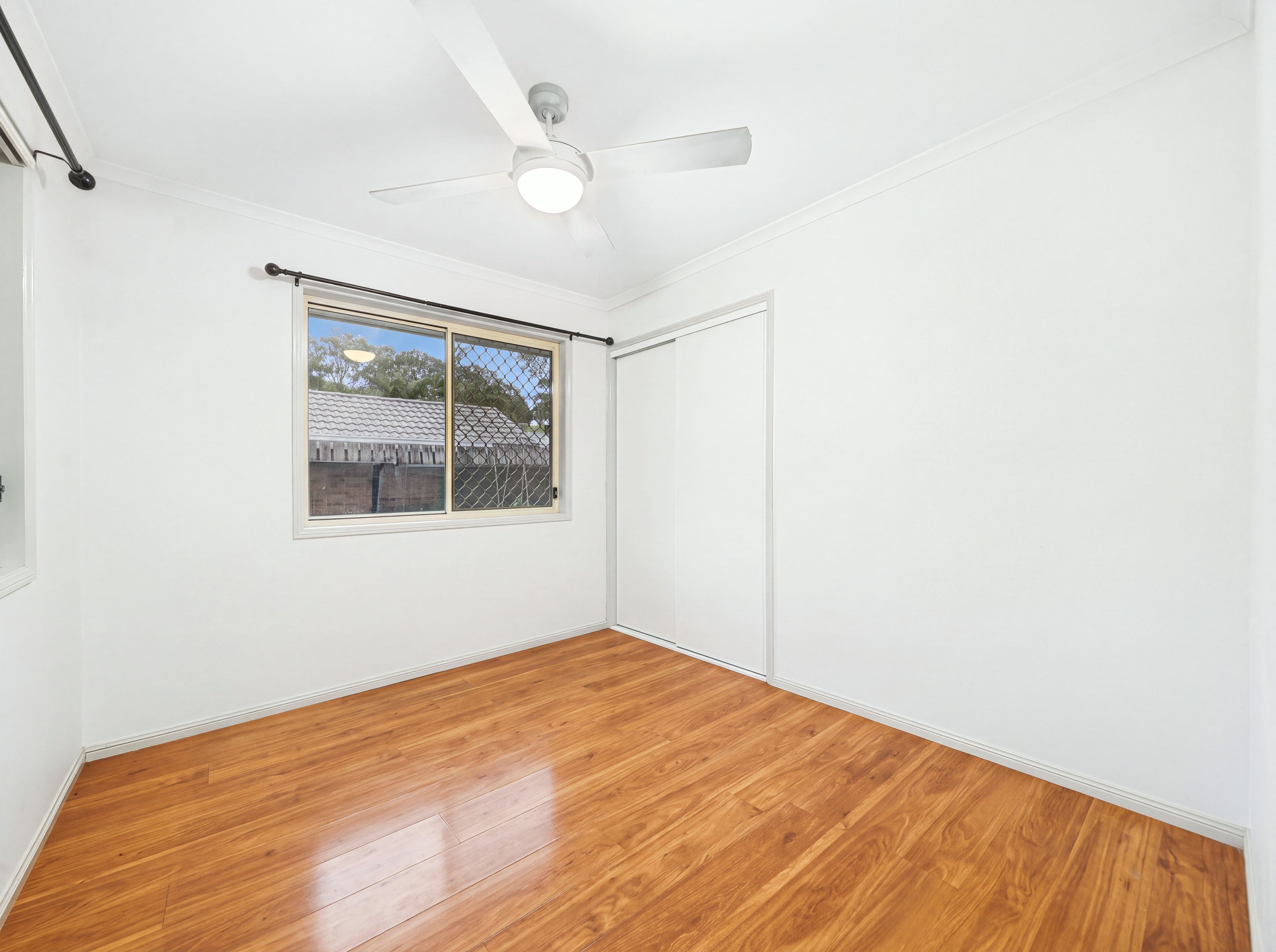 16/23 Burpengary Road — photo 11 of 12