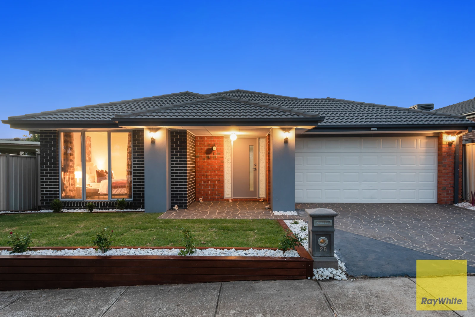 28 Viaduct Parade, Truganina, VIC 3029