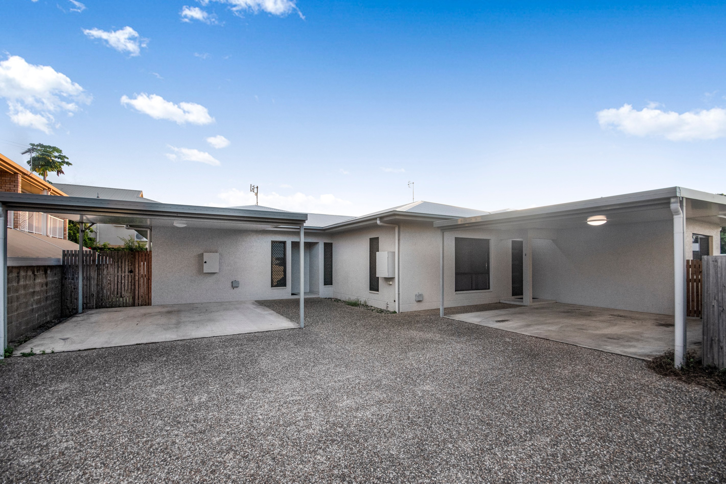 1 & 2/51A Lowth Street, Rosslea, QLD 4812