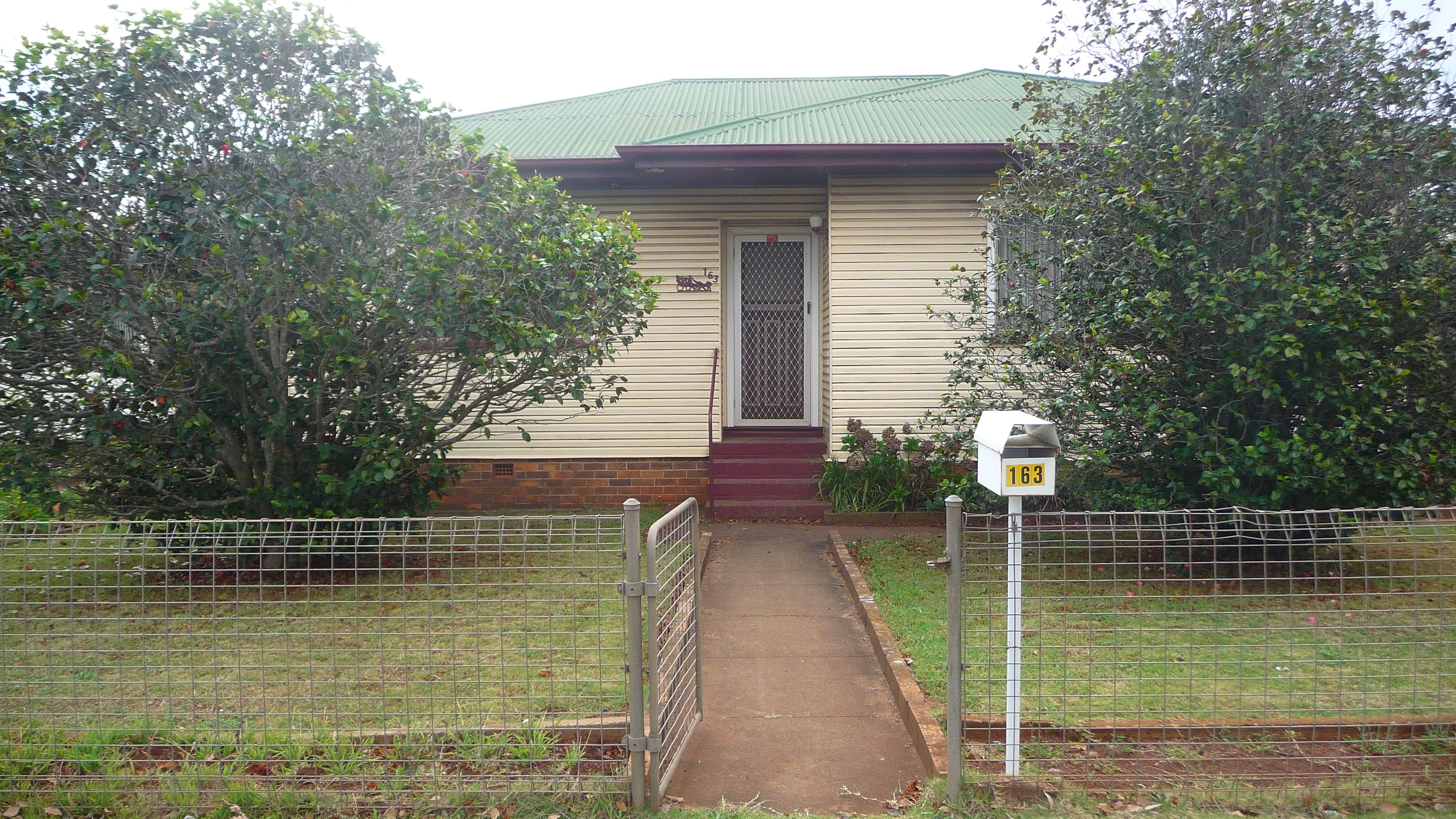 163 Anzac Avenue, Harristown, QLD 4350
