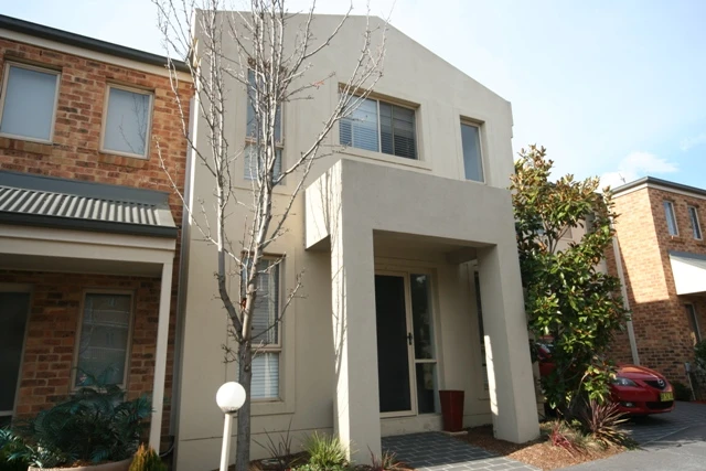 9/33 Macquoid Street, Queanbeyan, NSW 2620