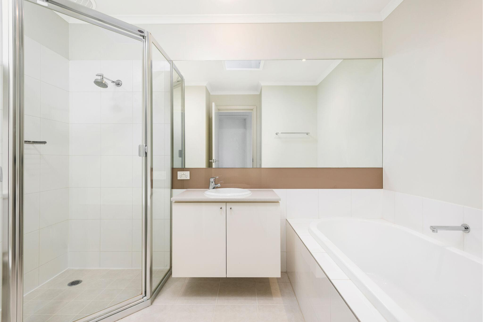6 Inverness Place, Heatherton, VIC 3202
