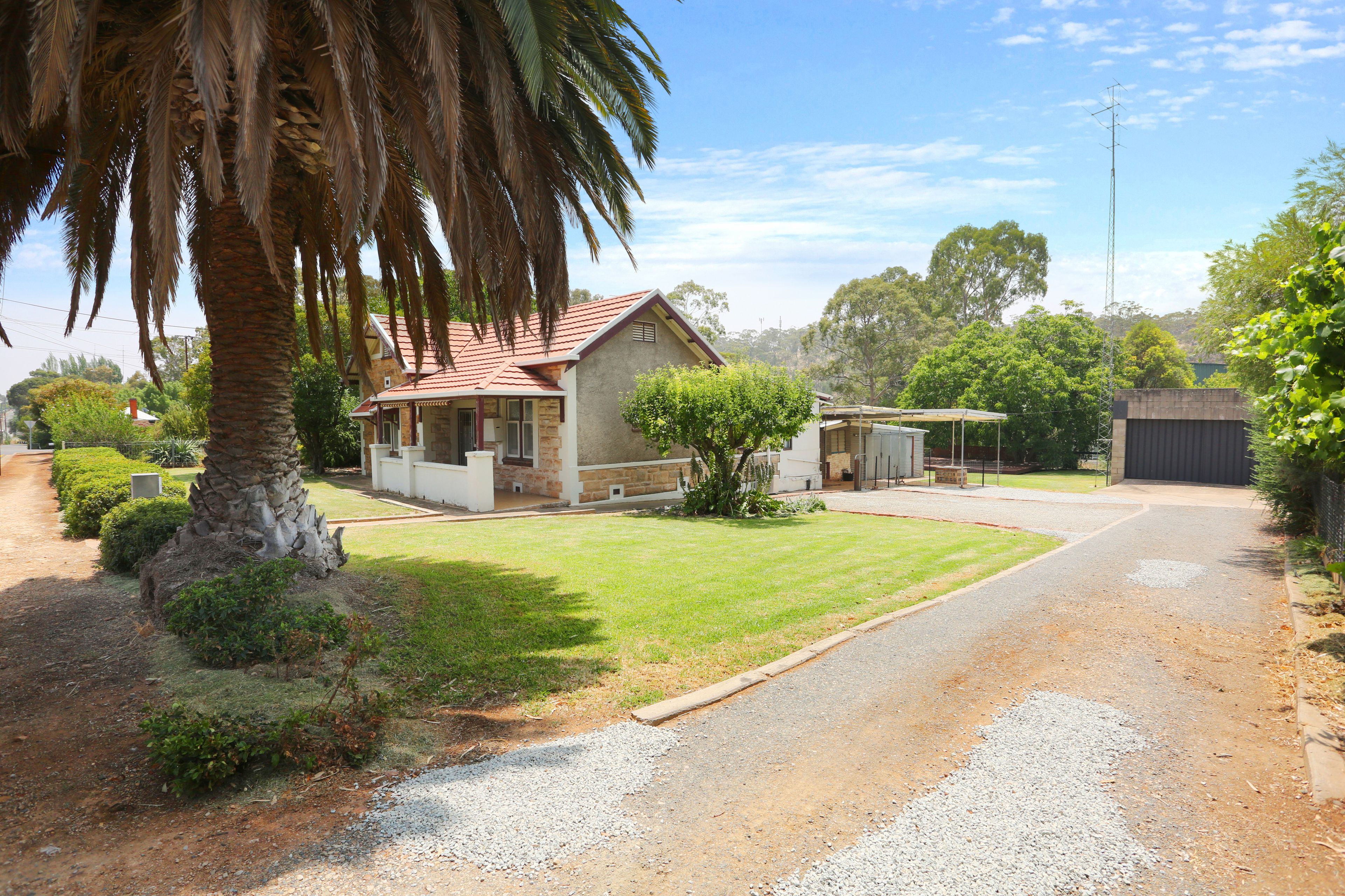 13 Jonathon Street, Clare SA 5453