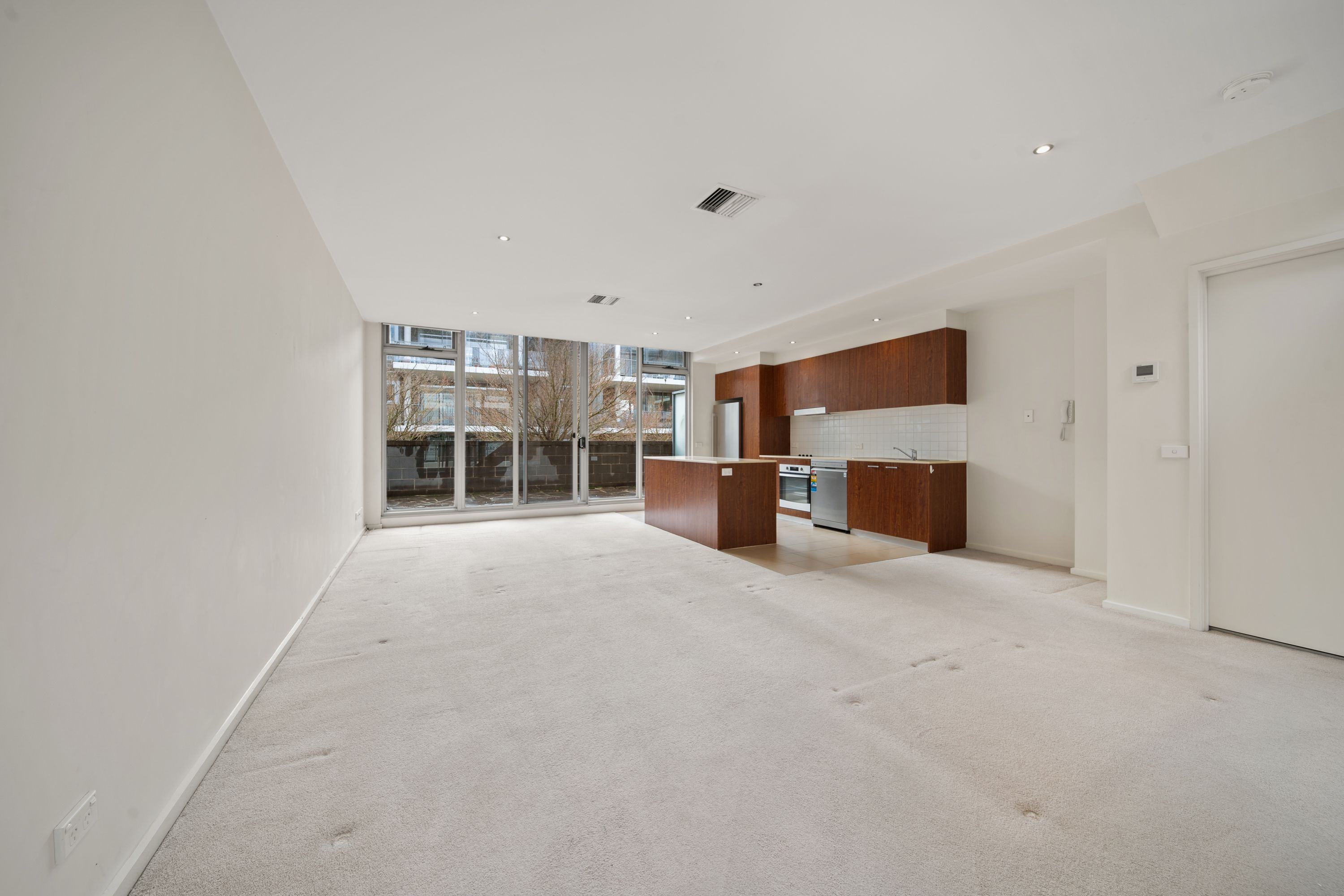 7/1 The Mews — photo 6 of 16