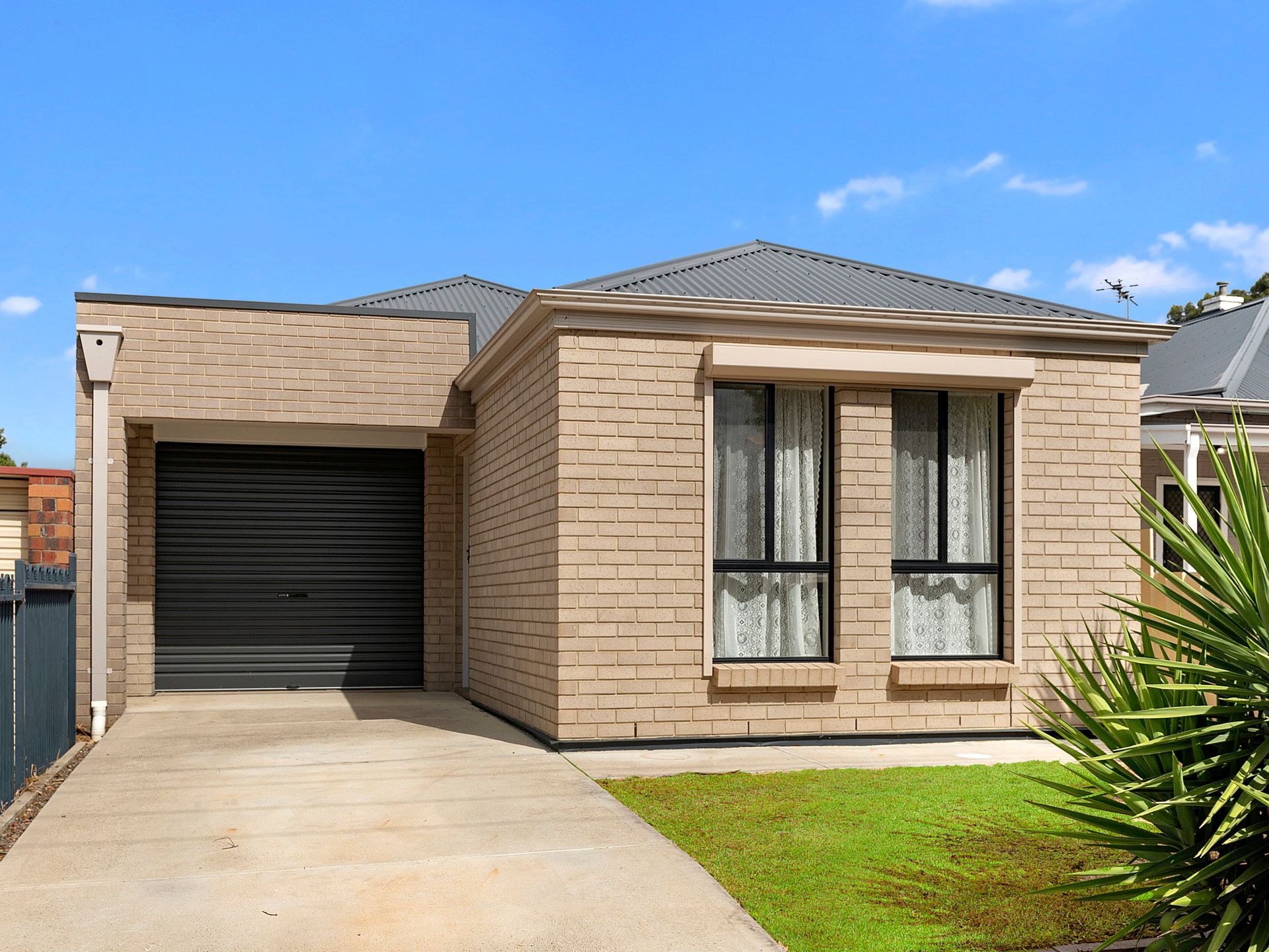 2A Acacia Road, Morphett Vale SA 5162