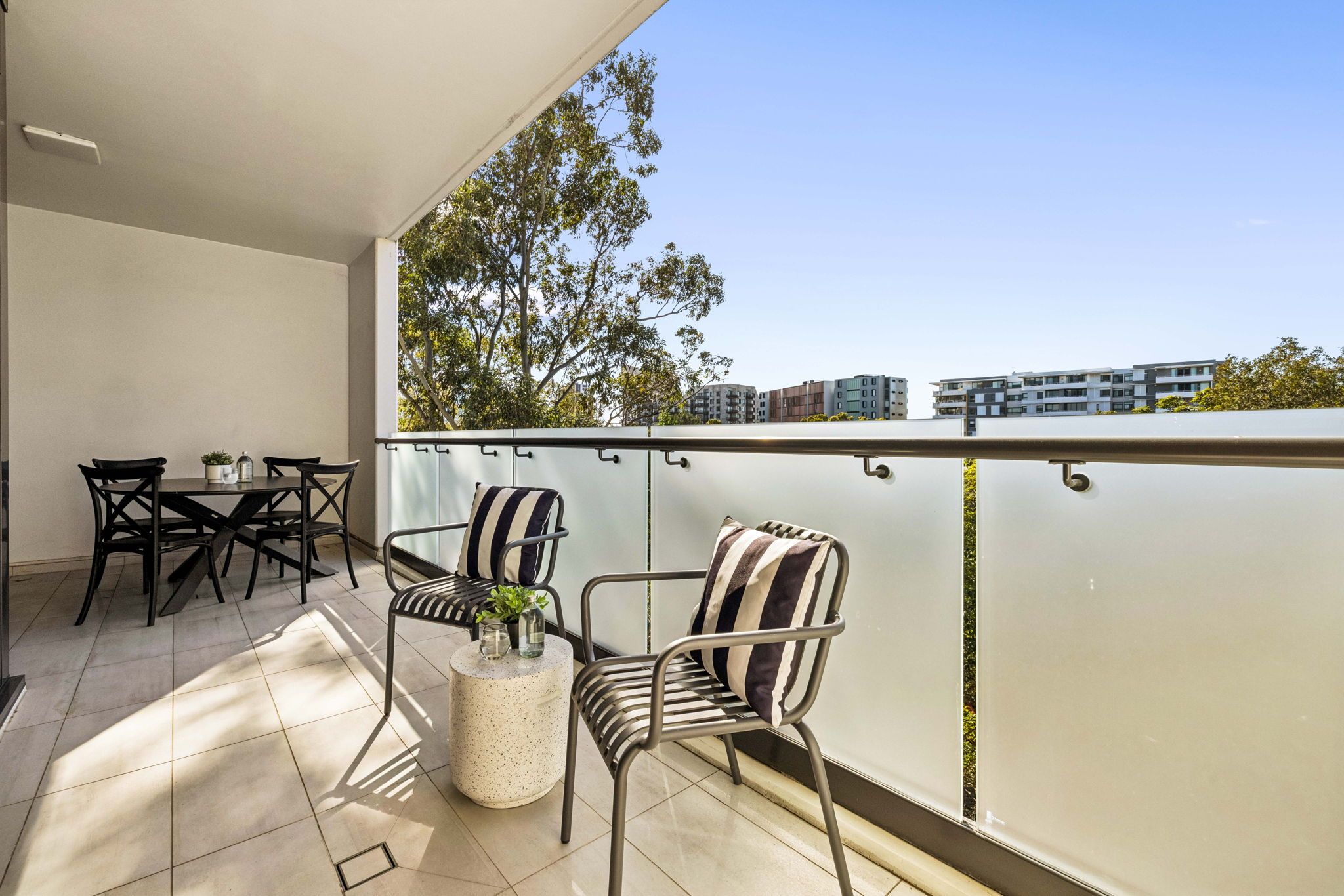 332/9 Rosebery Avenue — photo 3 of 26