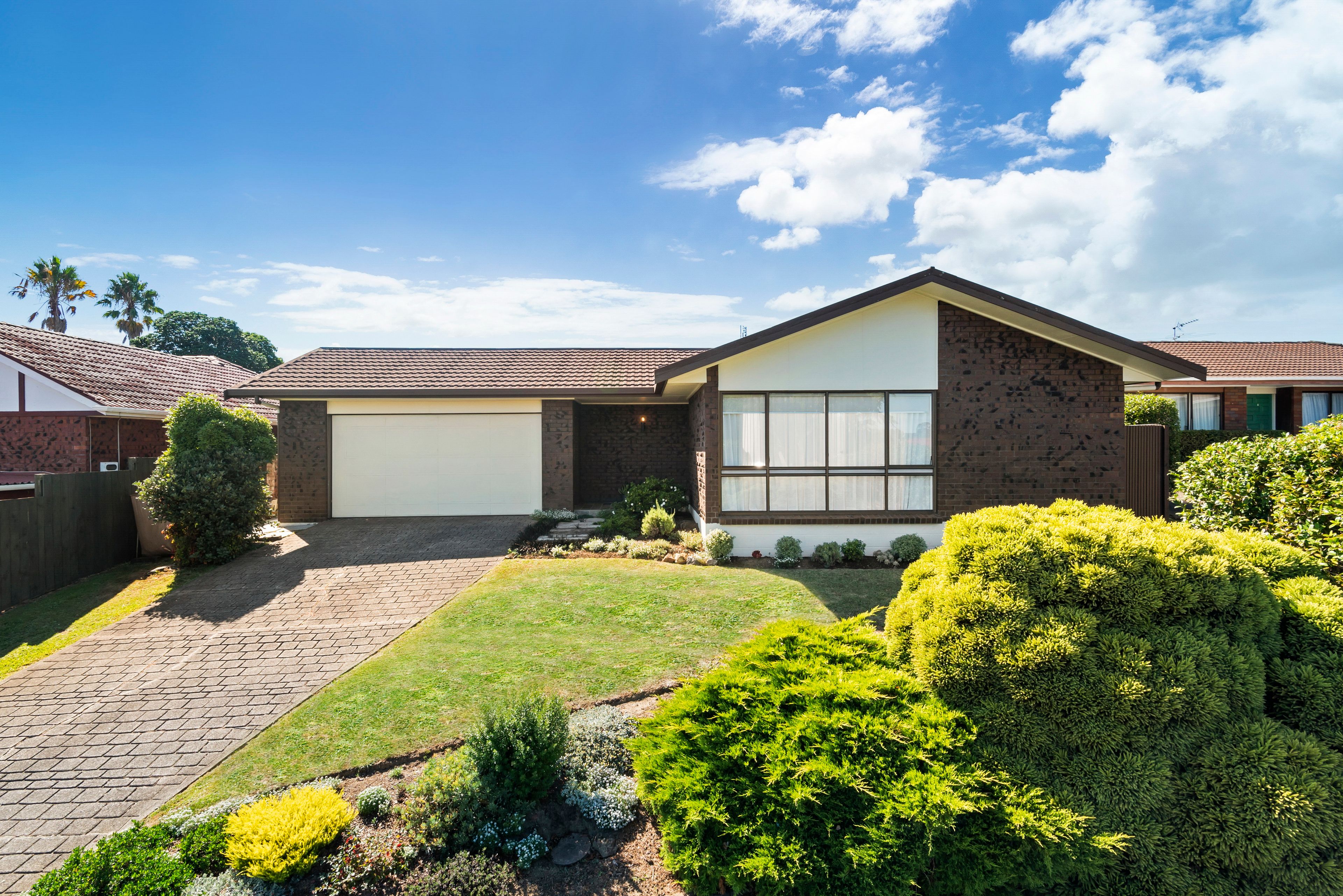 176 Prince Regent Drive, Farm Cove, Manukau City