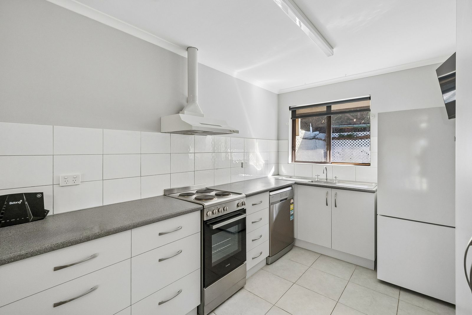3/2 Goulburn Street — photo 4 of 14