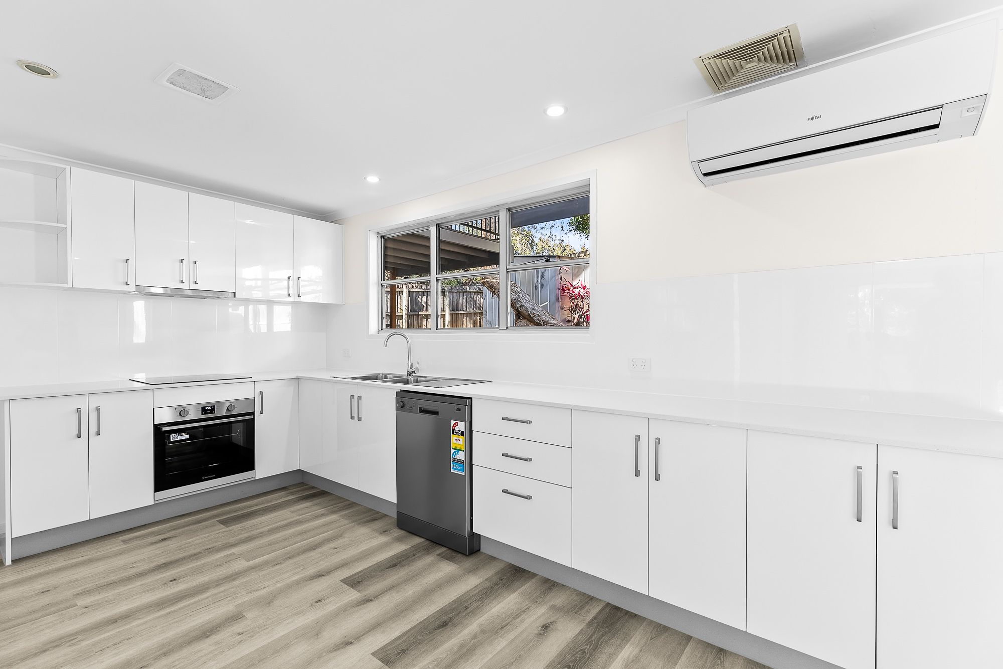 14 Seng Street, Graceville, QLD 4075
