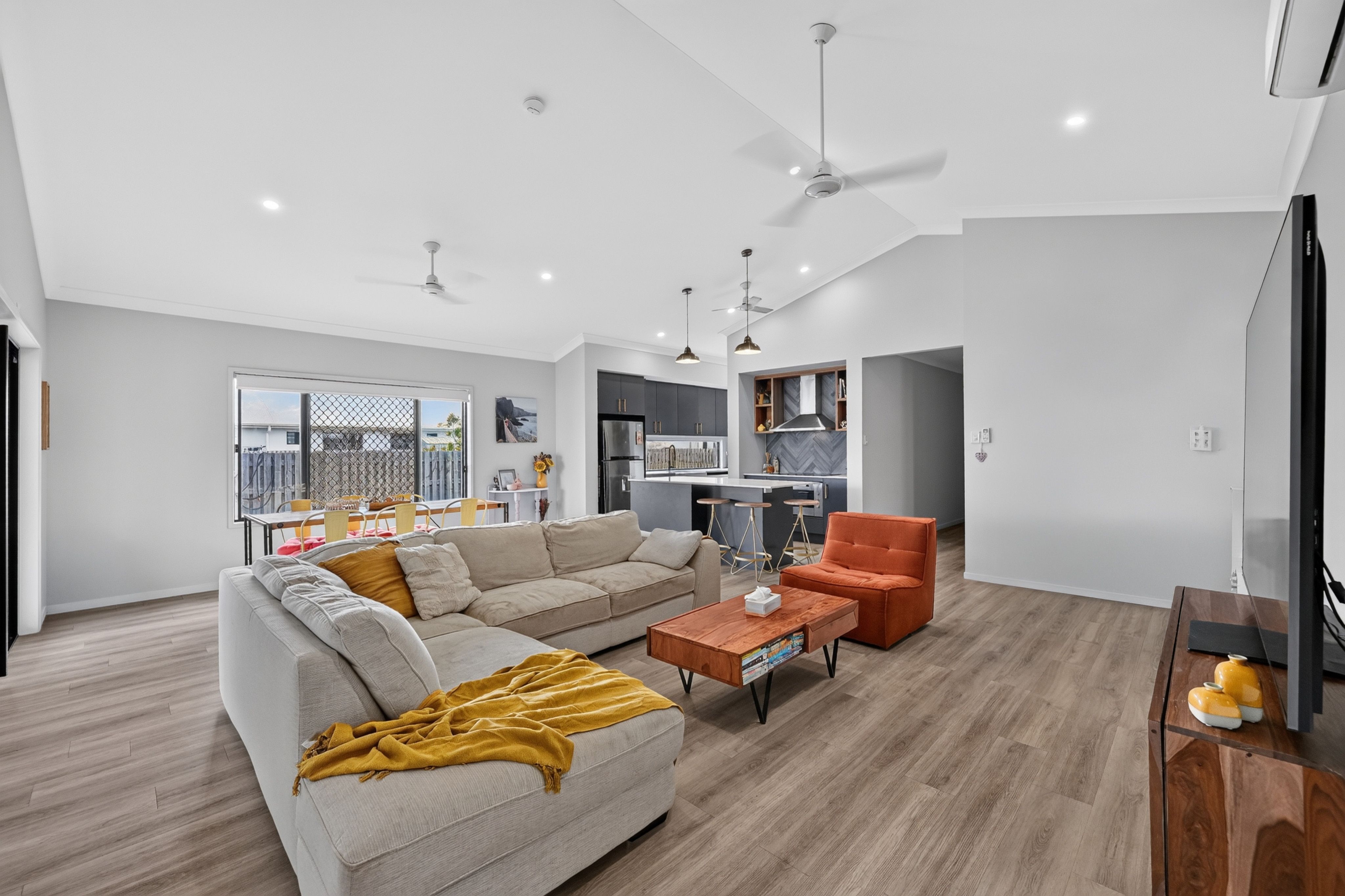 92 Columbus Street — photo 3 of 24