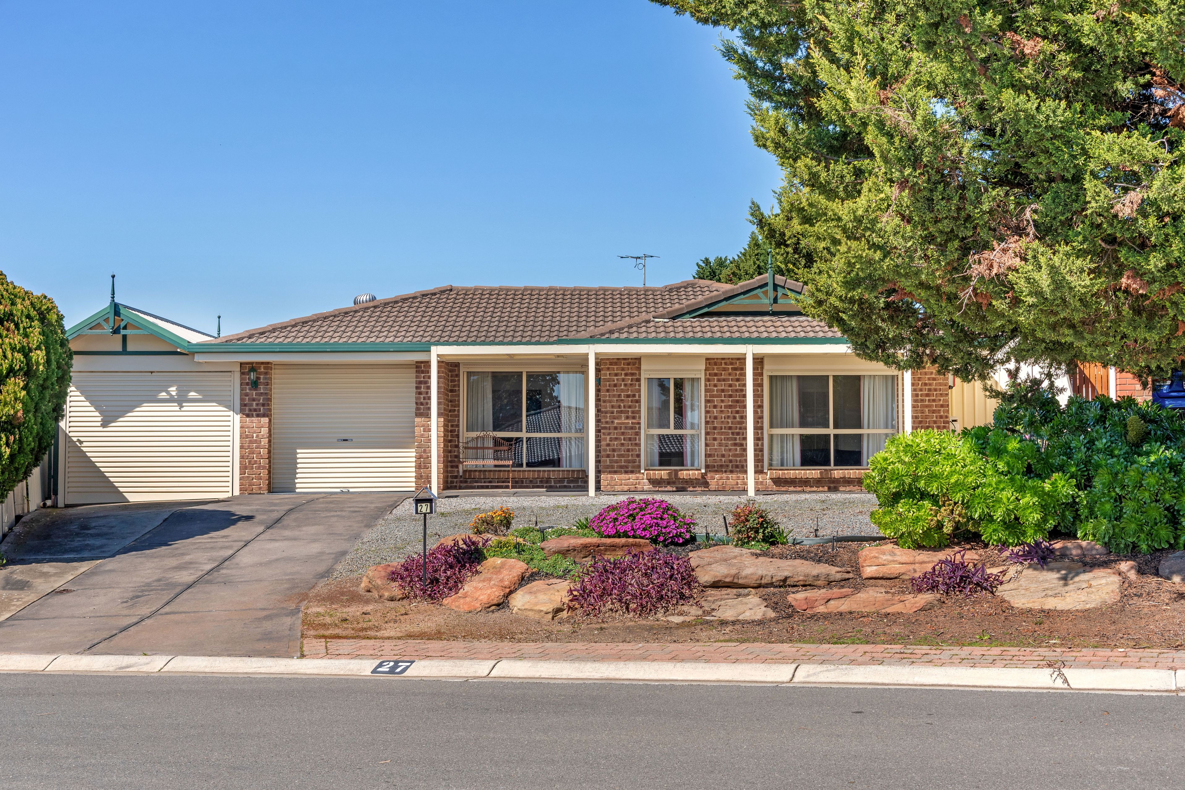 27 Kooyonga Way — photo from Ray White Woodcroft