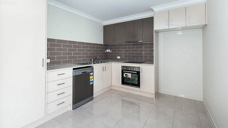 2/7 Wattlebird Court, Redbank Plains, QLD 4301