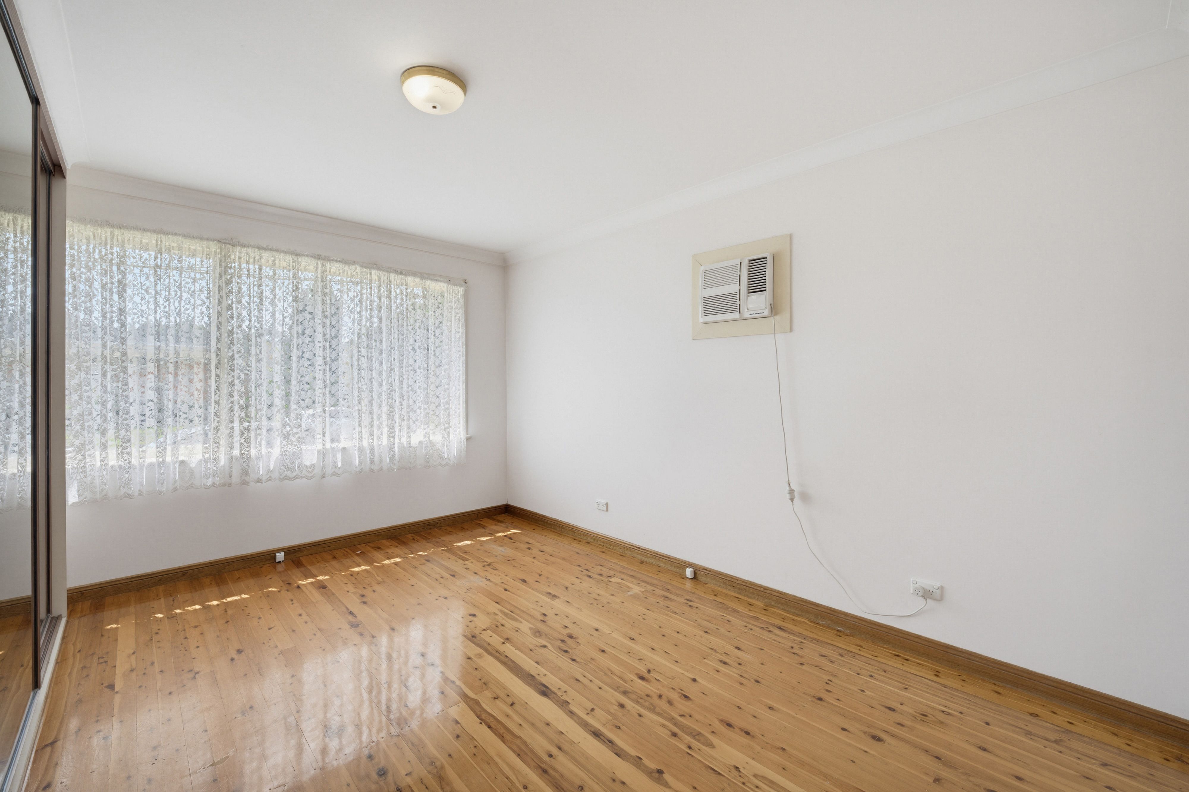 15 Crucie Avenue — photo 7 of 11