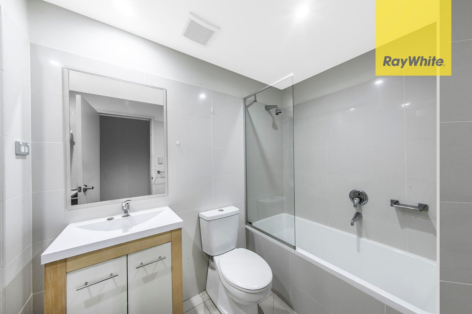 36b/88 James Ruse Drive — photo 7 of 10