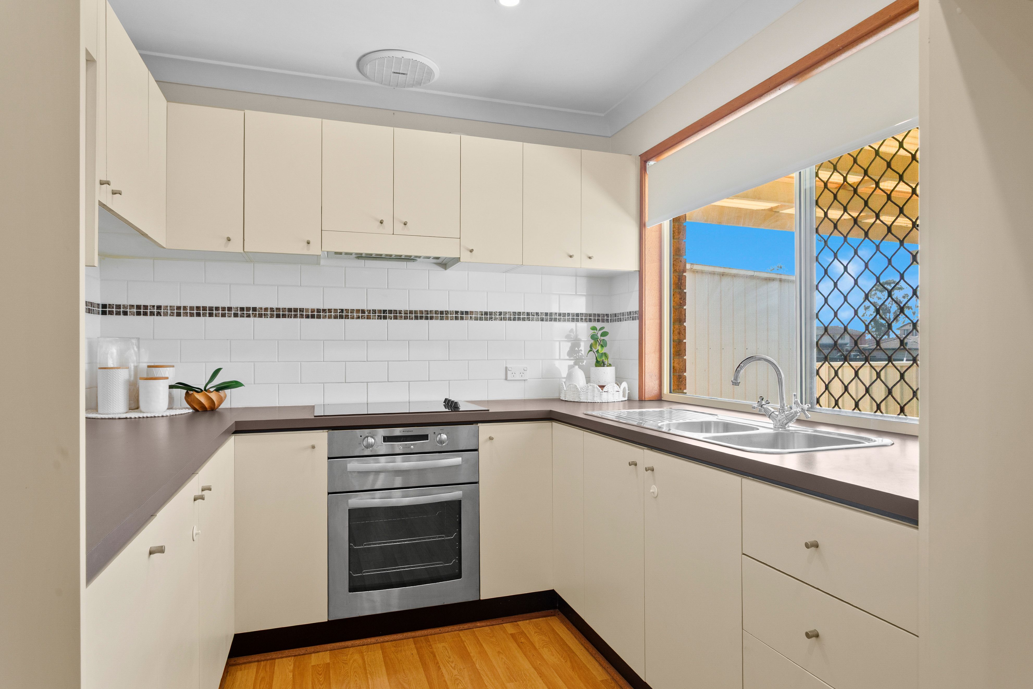 29 Macleay Place — photo 4 of 8