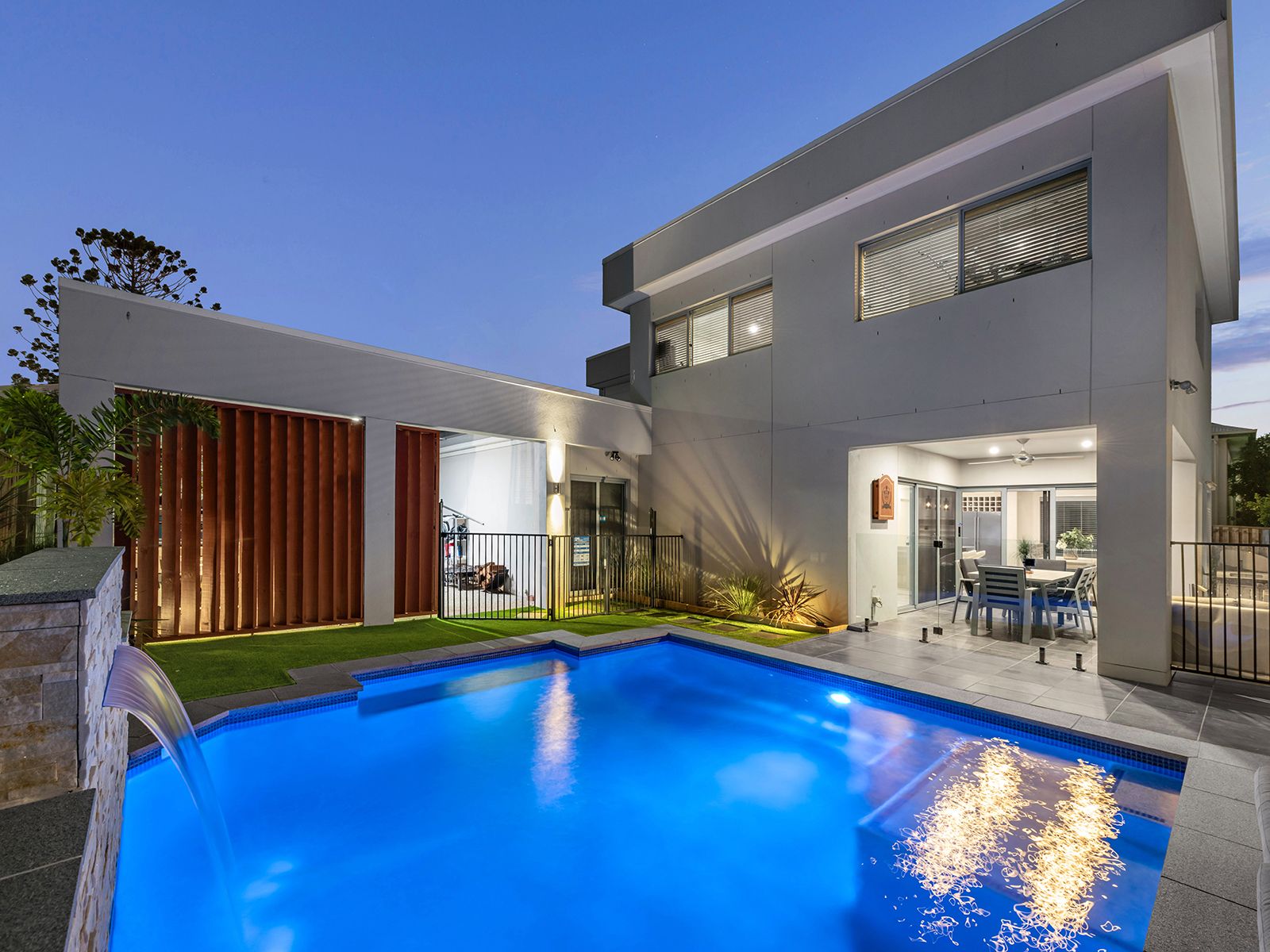 4 Outlook Crescent, Bridgeman Downs, QLD 4035