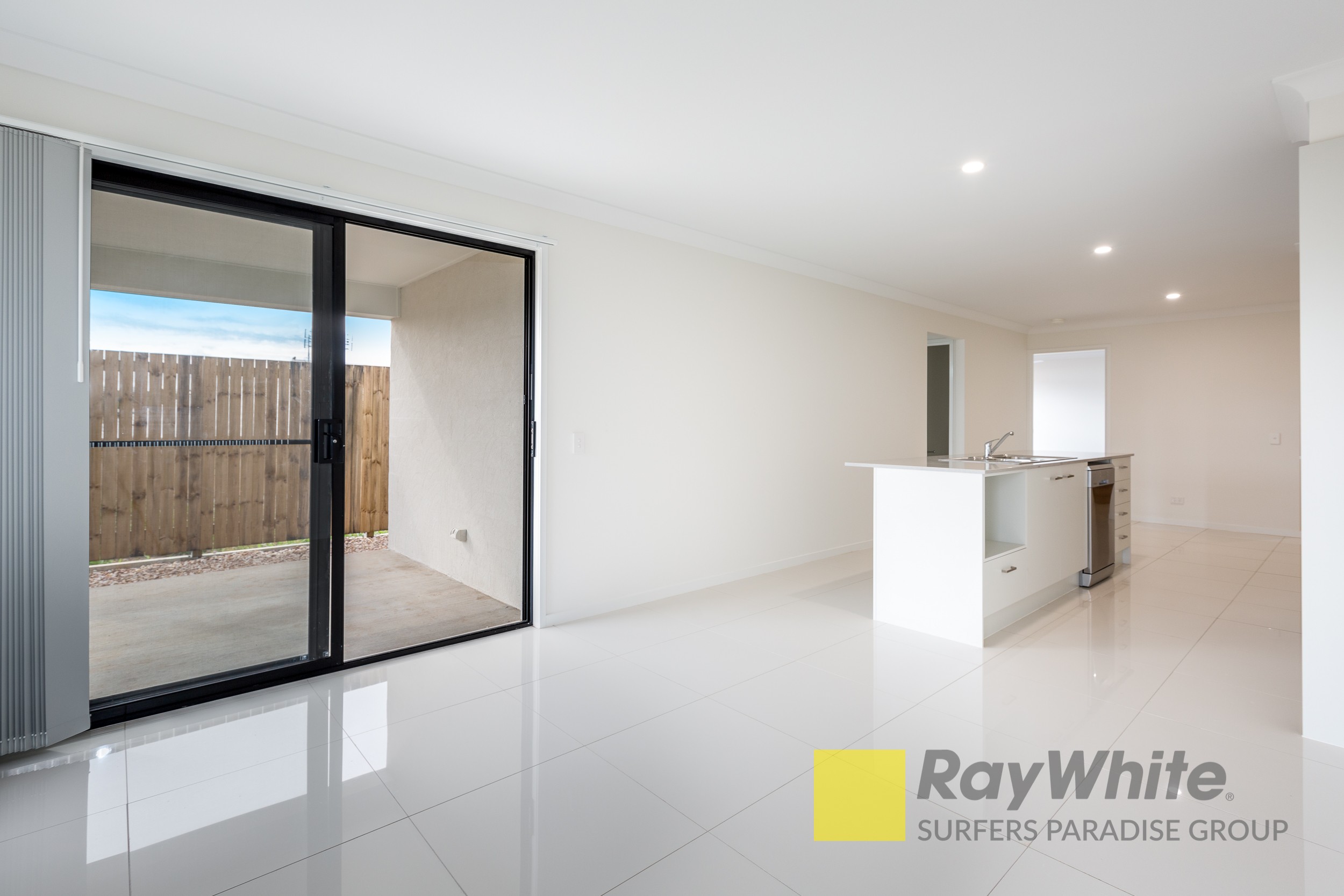 2/42 McInnes Crescent, Glenvale, QLD 4350