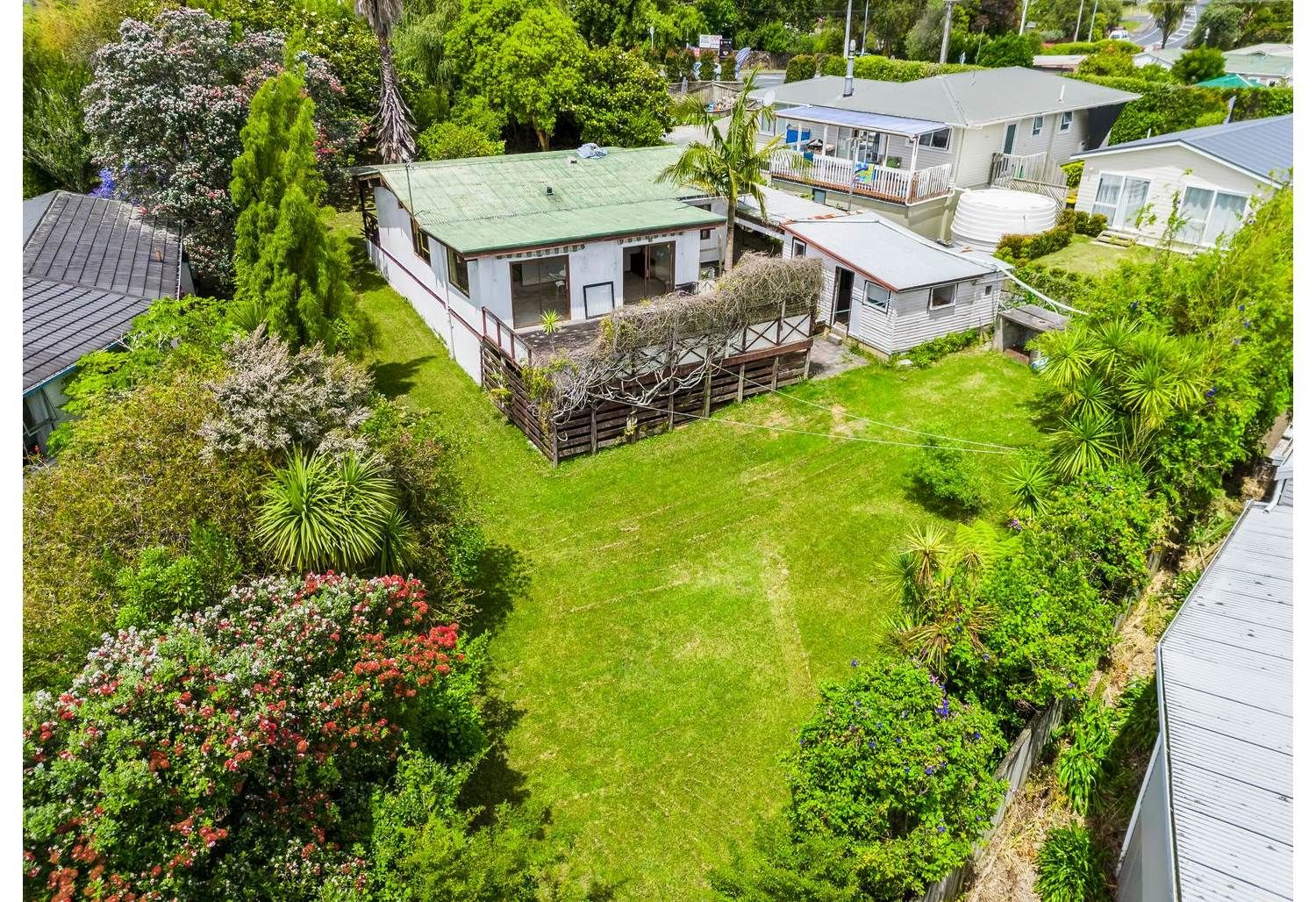 355 Whangaparaoa Road, Stanmore Bay, Rodney