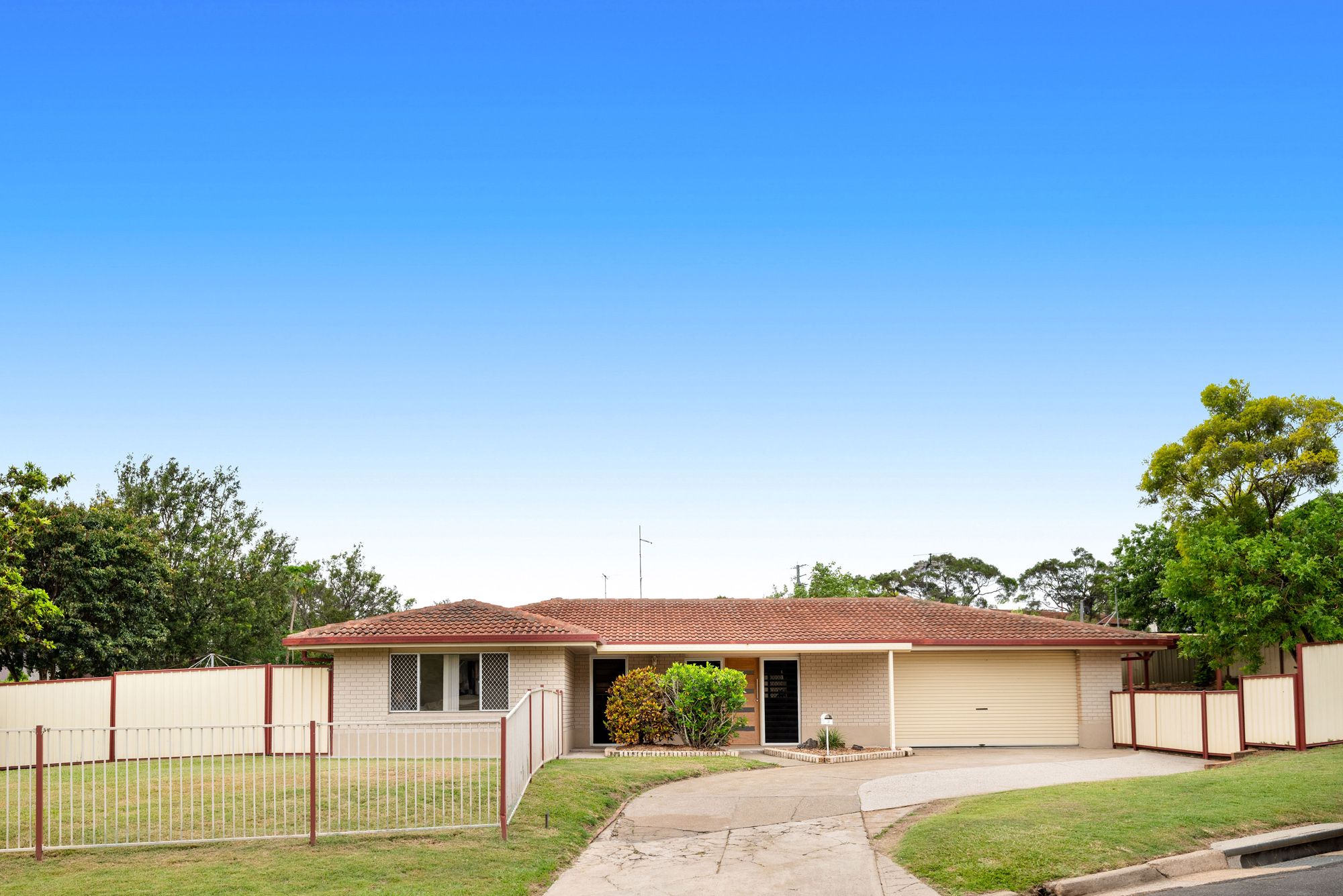 2 Copenhagen Street, Wishart, QLD 4122