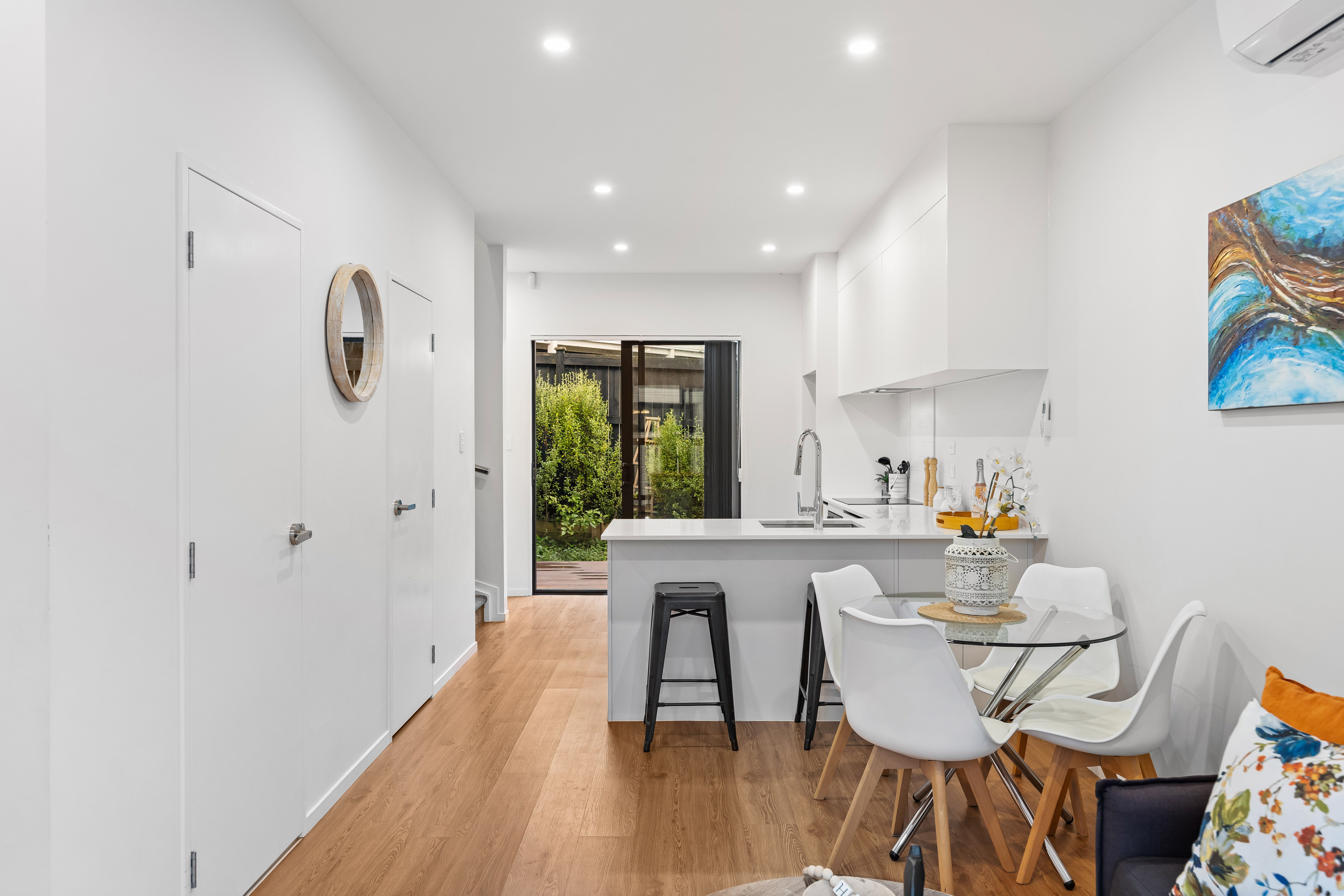 12b Woodhouse Place, West Harbour, Waitakere City