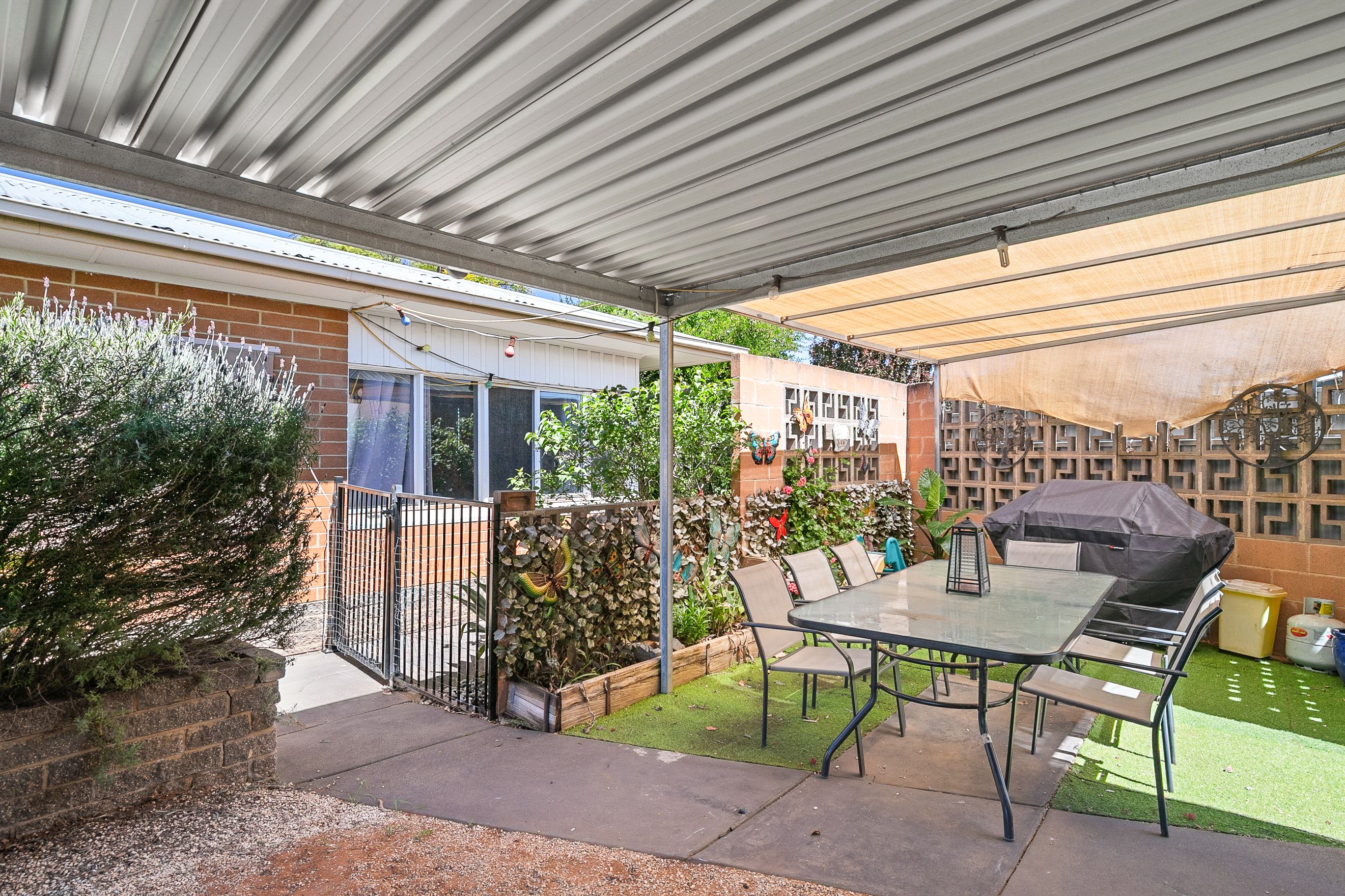 2 Anderson Street — photo 11 of 14