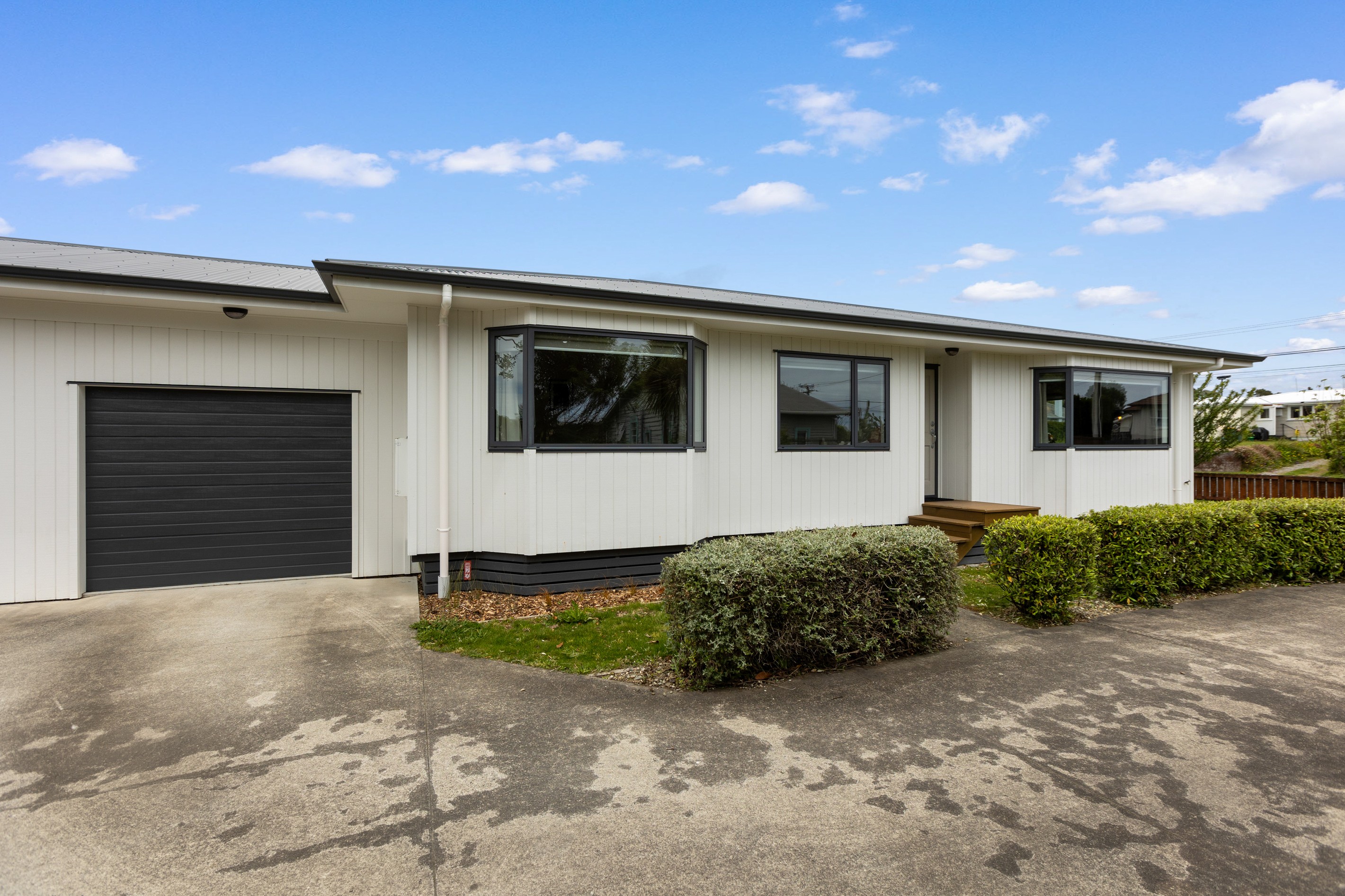 14A Omata Road, Westown, New Plymouth District