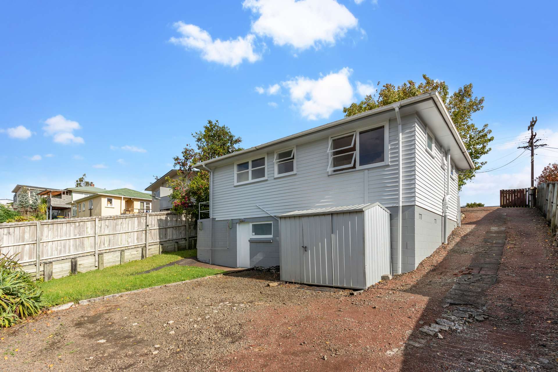 52 Awaroa Road photo 13