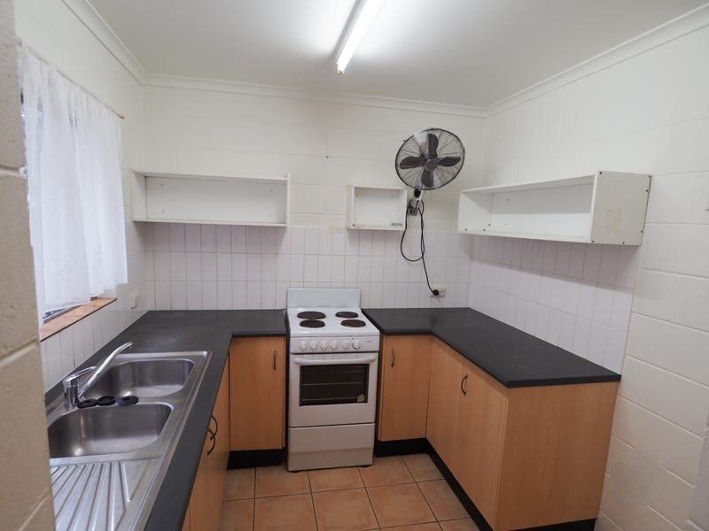 31 Murray Street, Manoora, QLD 4870