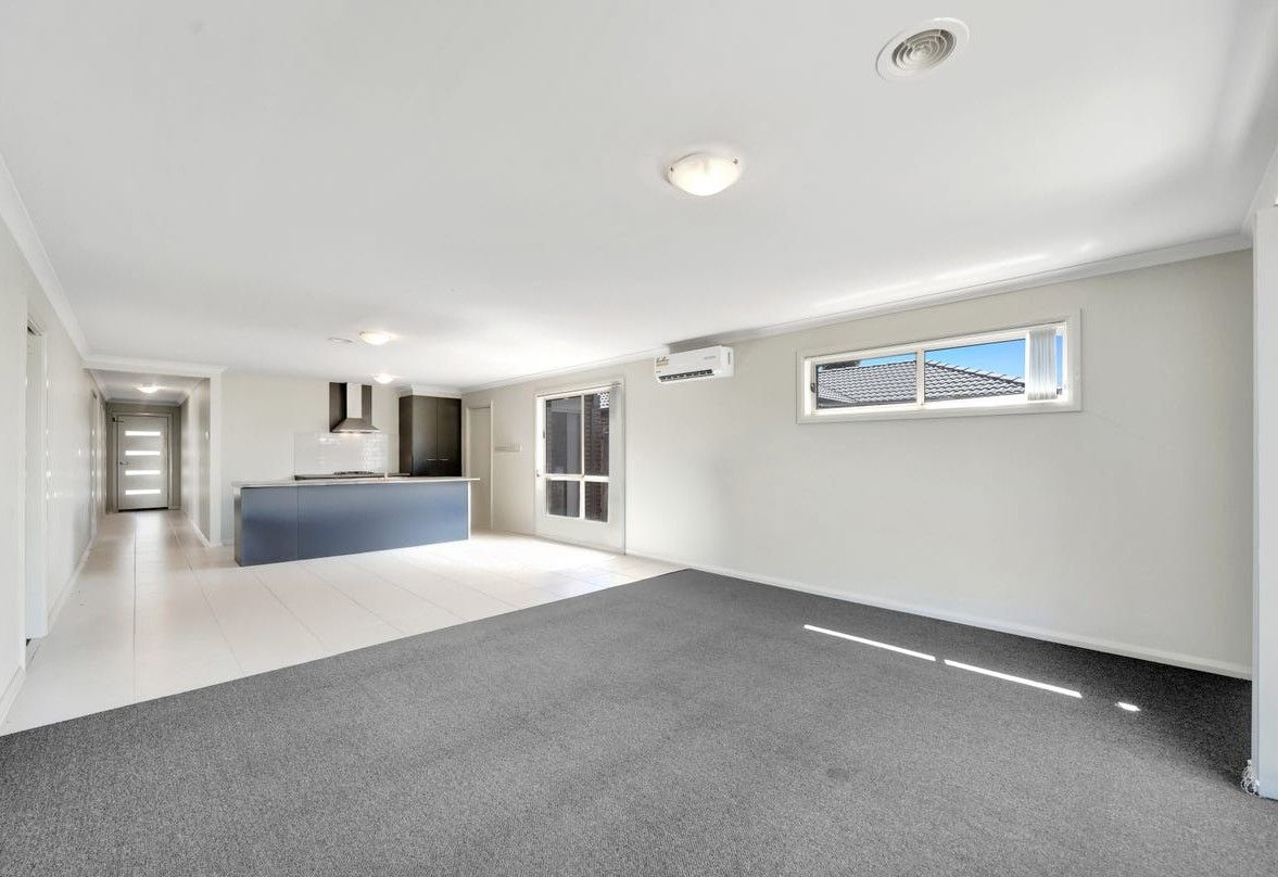 19 Lores Drive, Brookfield, VIC 3338