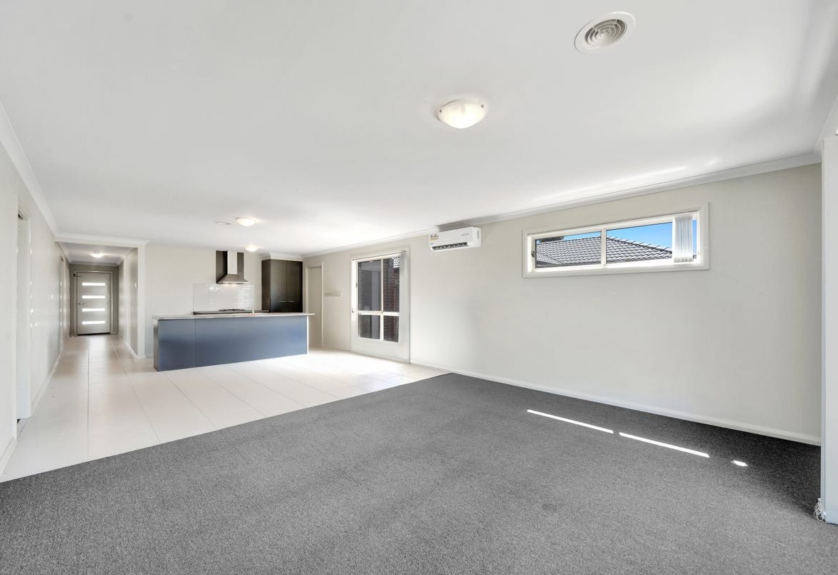 19 Lores Drive, Brookfield, VIC 3338