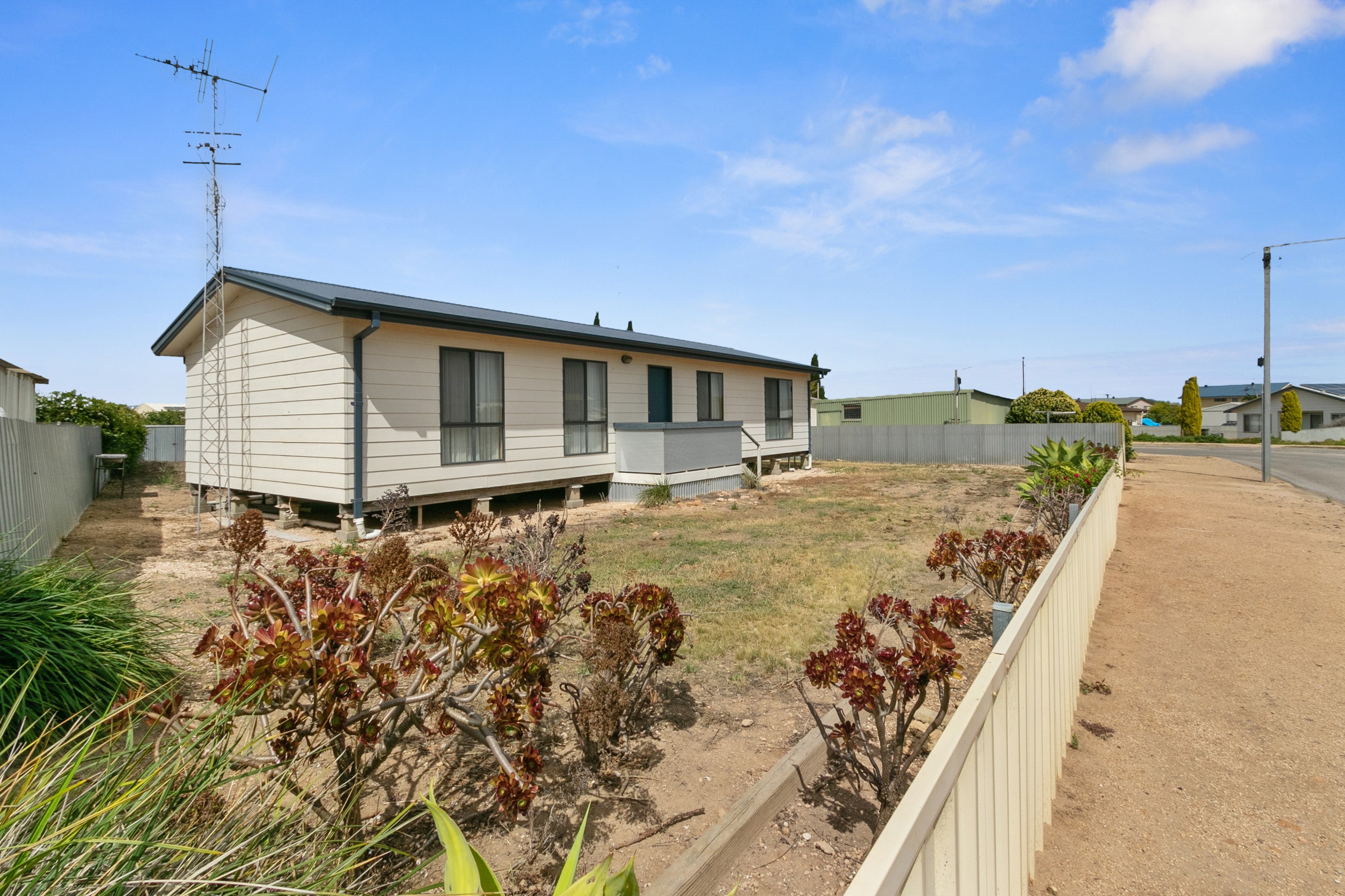2 Casper Crescent, Port Victoria, SA 5573