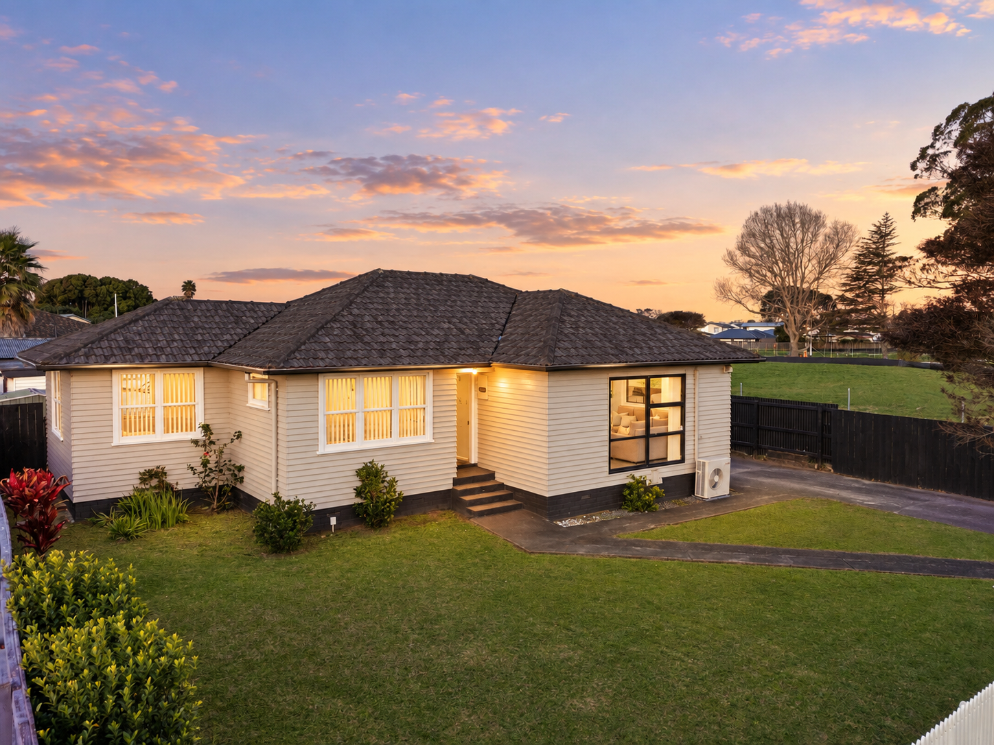 27 Lavinia Crescent, Mangere East, Manukau City