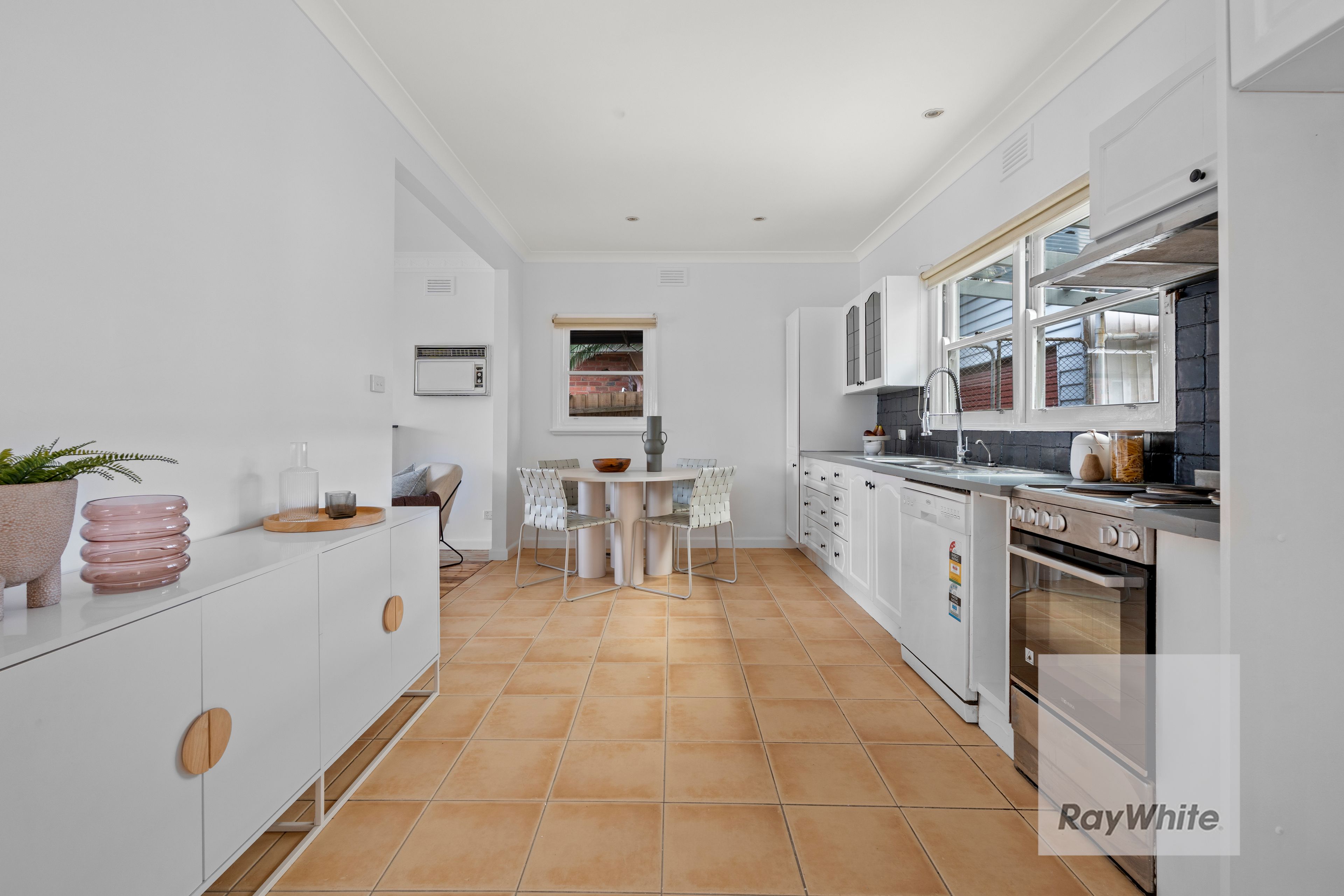 18 Winifred Street, Preston, VIC 3072