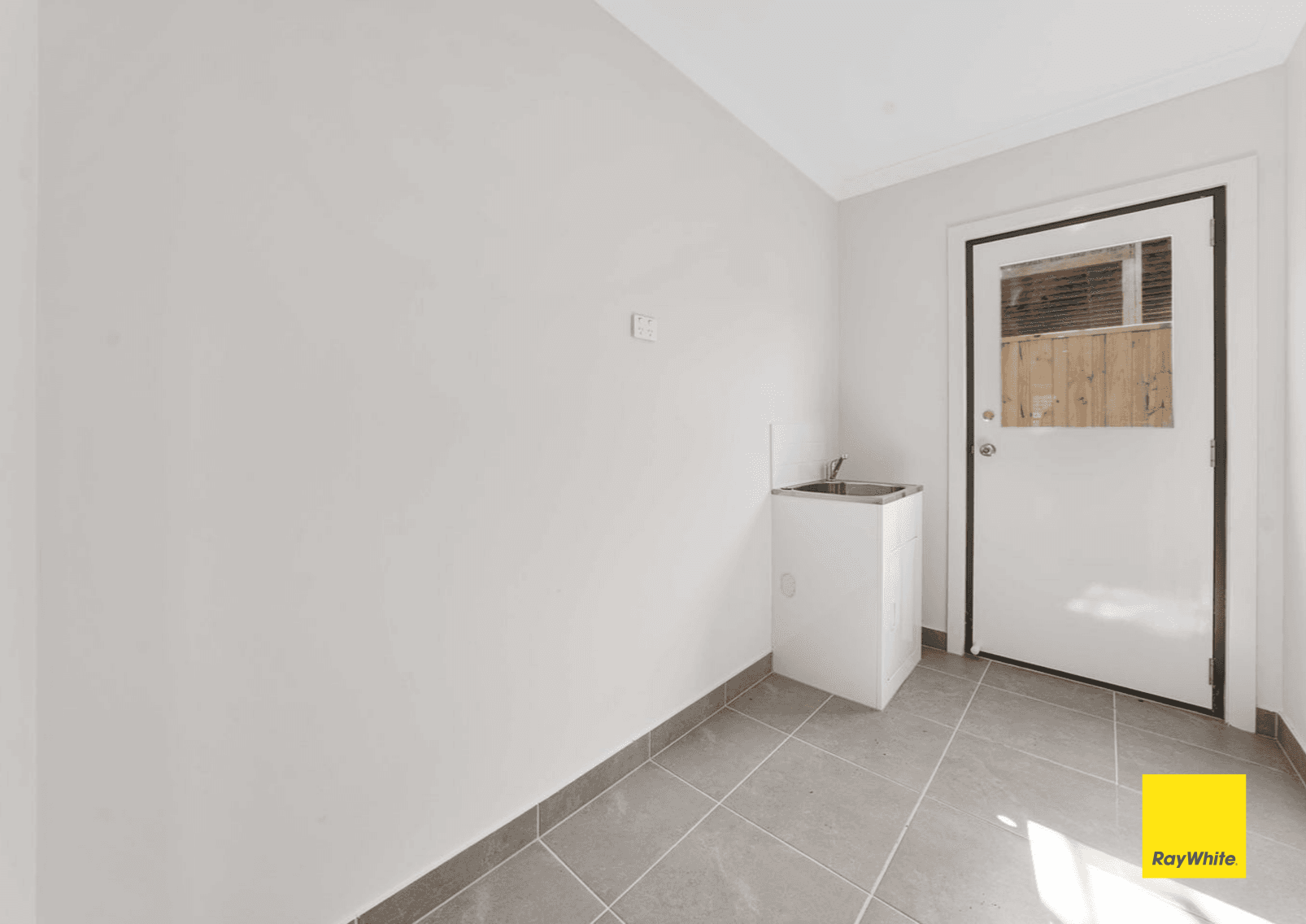 226 Olivers Road — photo 10 of 13