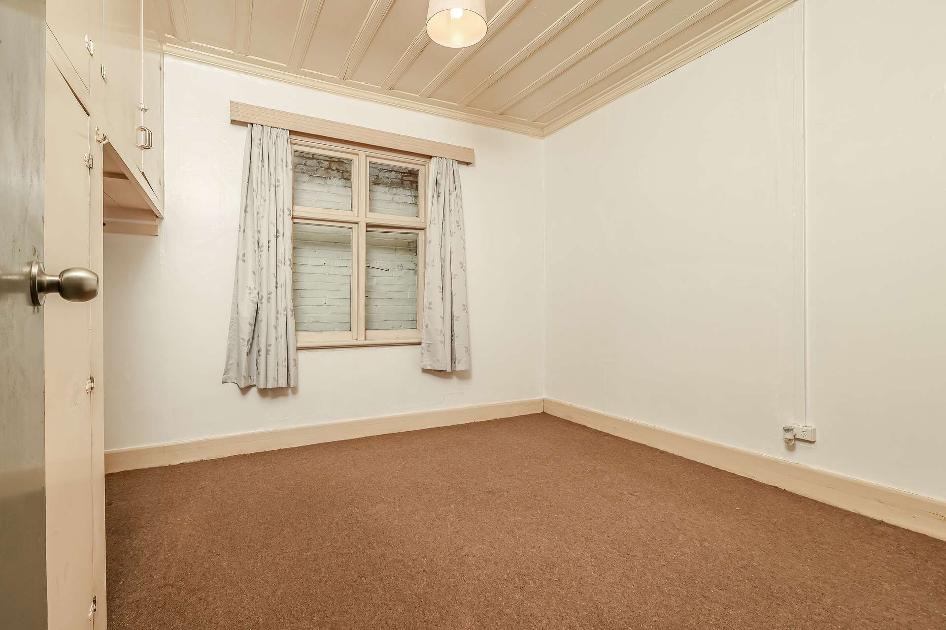 17 Hall Street photo 3