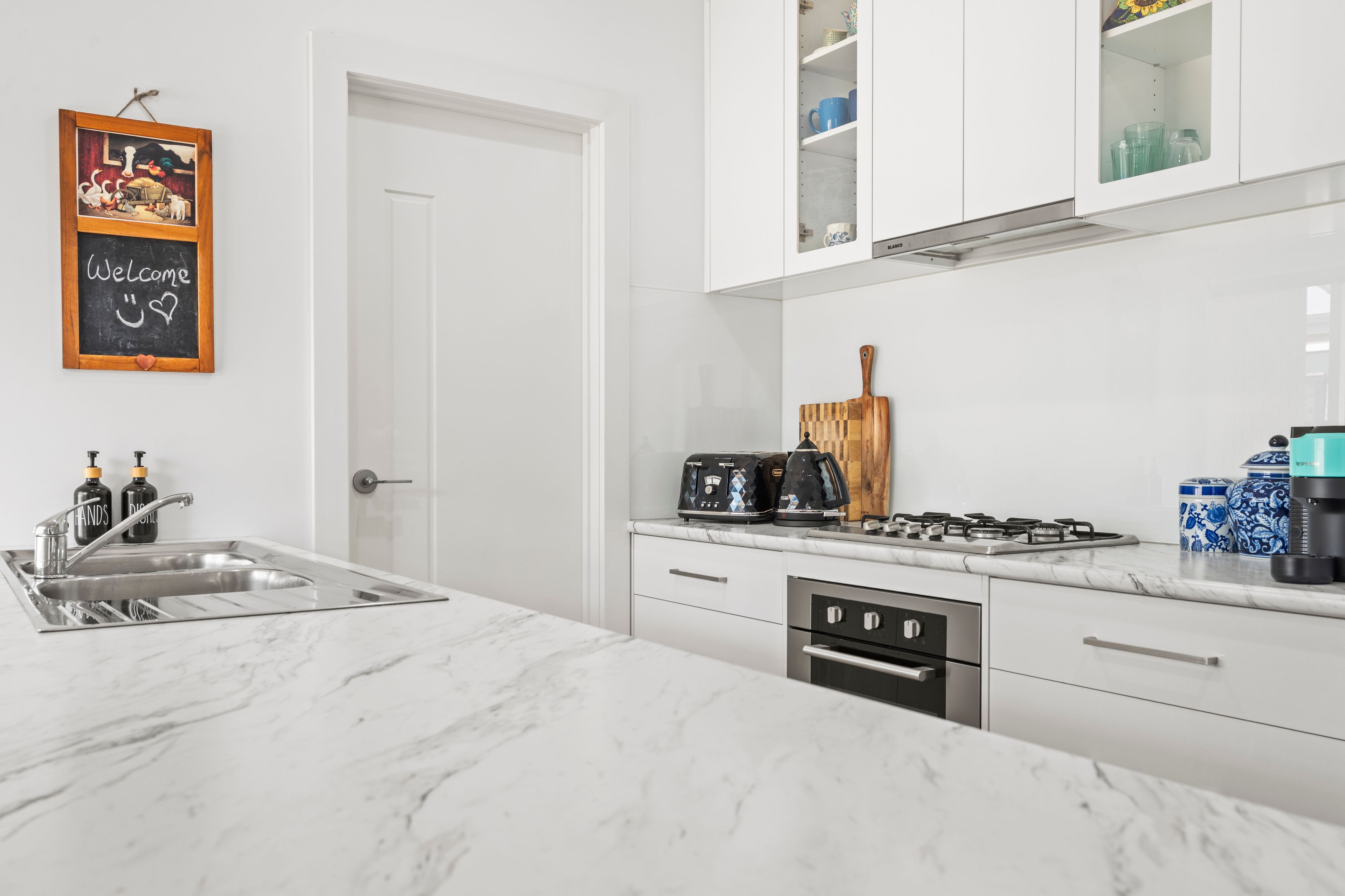 27 Kassa Road — photo 5 of 20