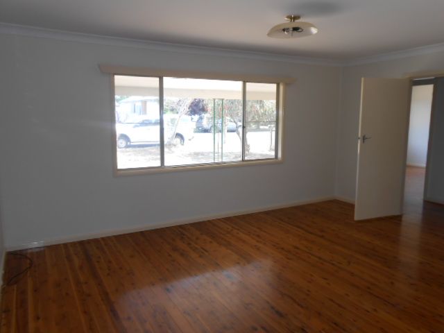 8 Sydney Street, Parkes, NSW 2870